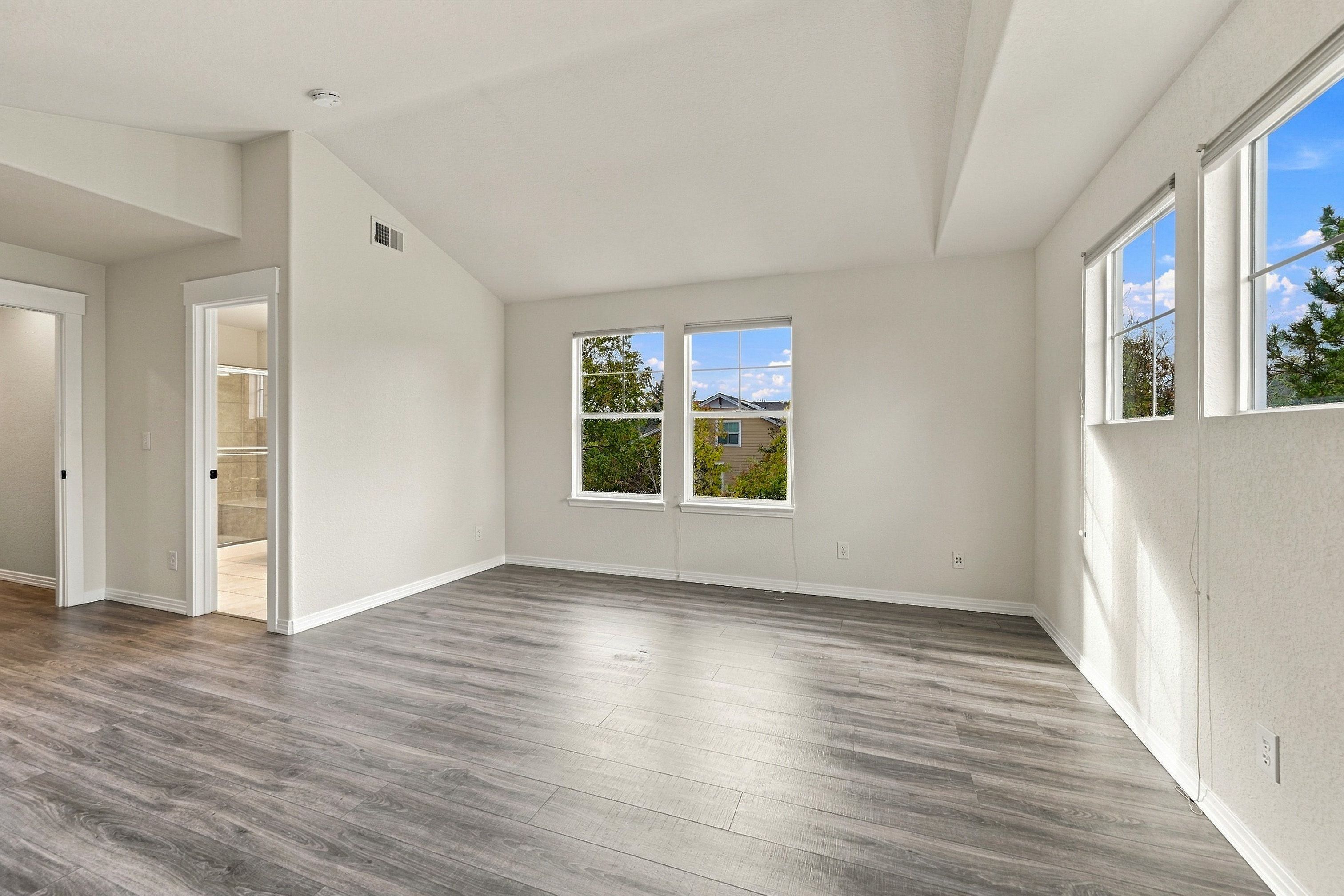  Beautifully updated and ideally located in desirable McKay Landing - 物件實景