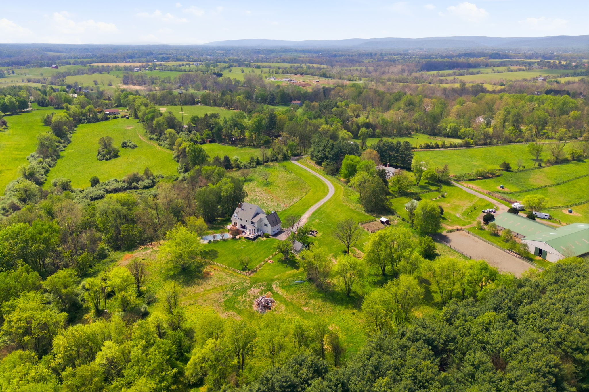  15018 Clover Hill Road, Waterford, VA 20197 - 物件實景