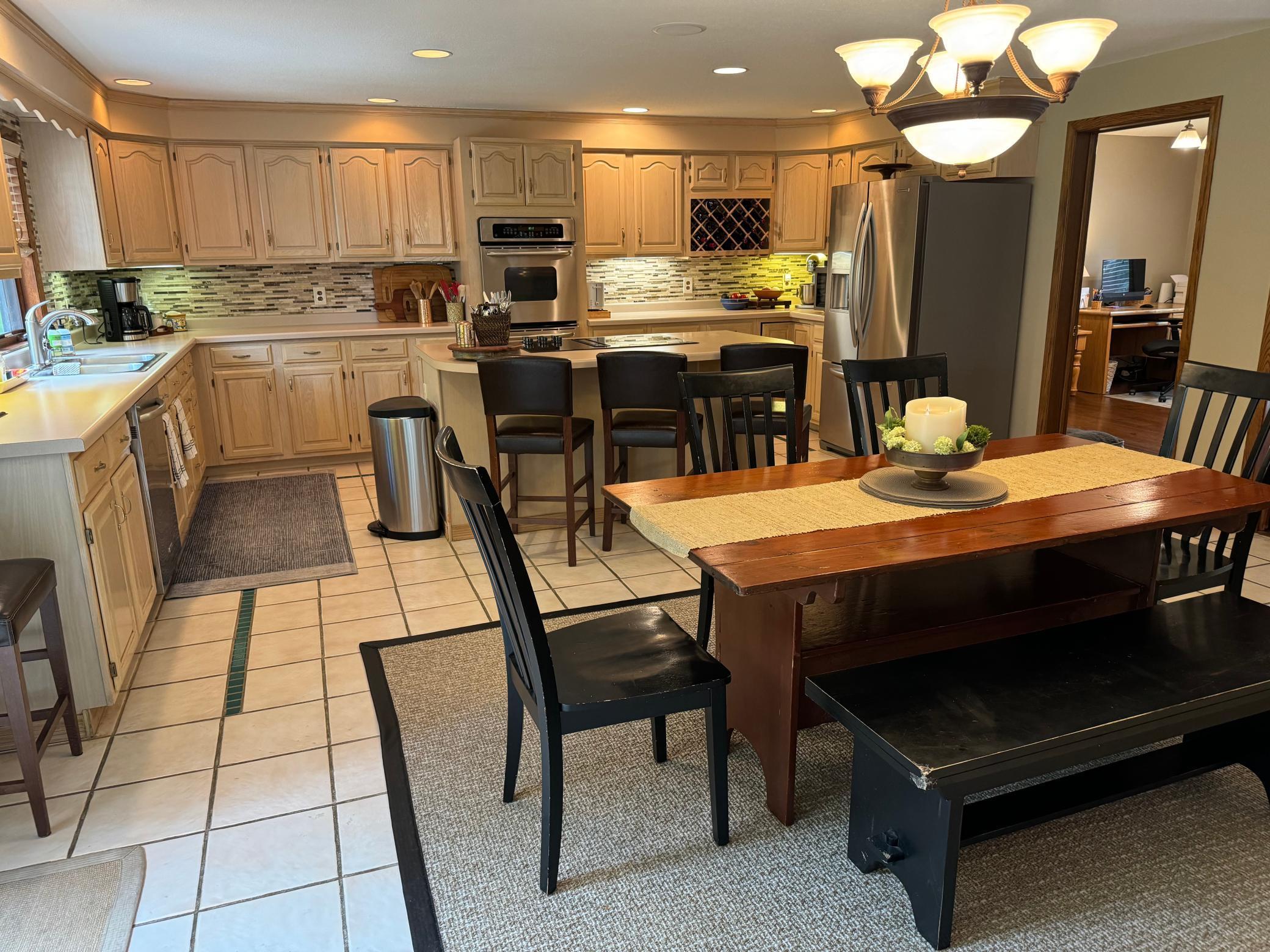 Albert Lea, Minnesota, 56007, United States, 4 Bedrooms Bedrooms, ,2 BathroomsBathrooms,Residential,For Sale,1977784