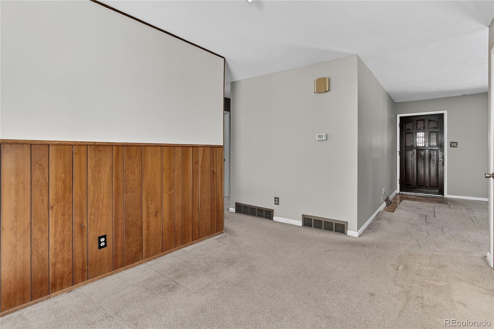 Arvada, Colorado, 80004, United States, 3 Bedrooms Bedrooms, ,1 BathroomBathrooms,Residential,For Sale,1960914