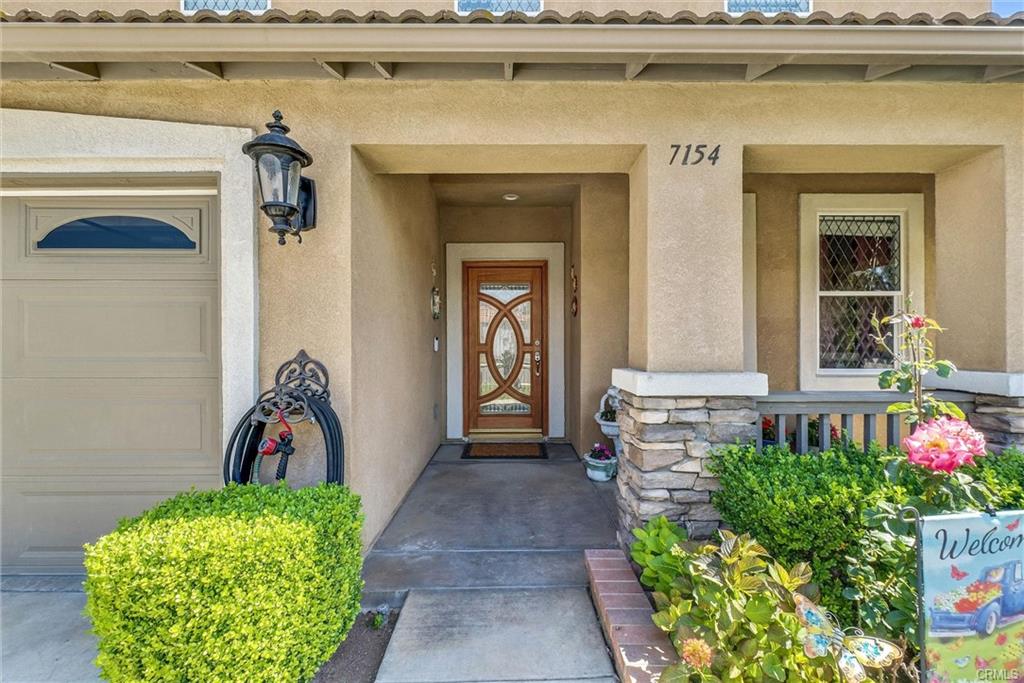 Eastvale, California, 91752, United States, 5 Bedrooms Bedrooms, ,4 BathroomsBathrooms,Residential,For Sale,1825182
