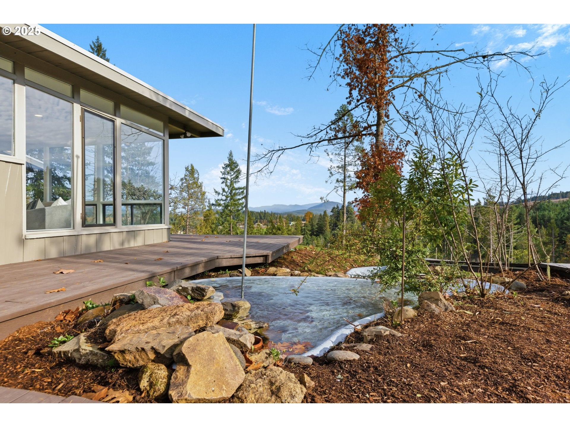 PleasantHill, Oregon, 97455, United States, 5 Bedrooms Bedrooms, ,3 BathroomsBathrooms,Residential,For Sale,1994708