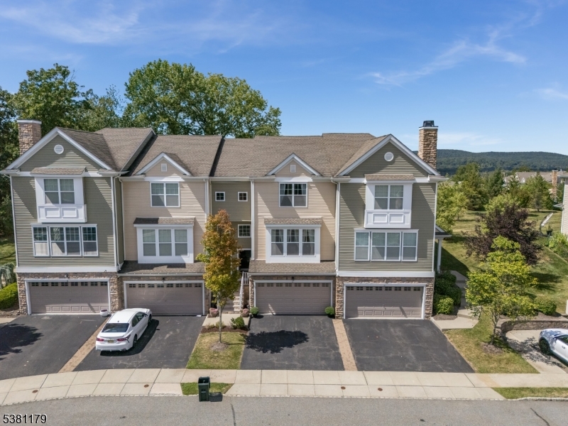 Hackettstown, New Jersey, 07840, United States, 3 Bedrooms Bedrooms, ,3 BathroomsBathrooms,Residential,For Sale,1977802