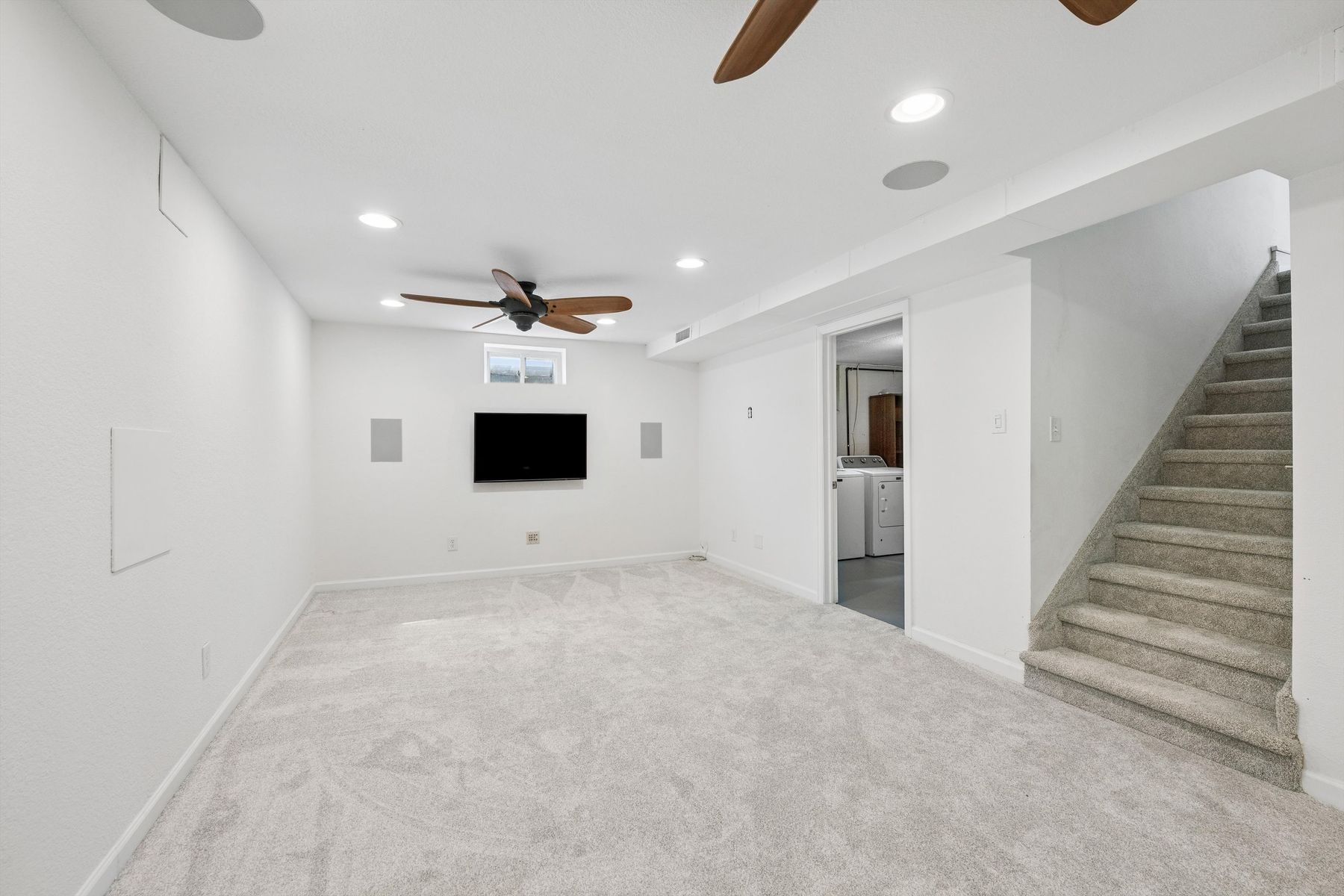  Updated 4-Becroom Brick Ranch in Arvada With Finished Basement - 物件實景