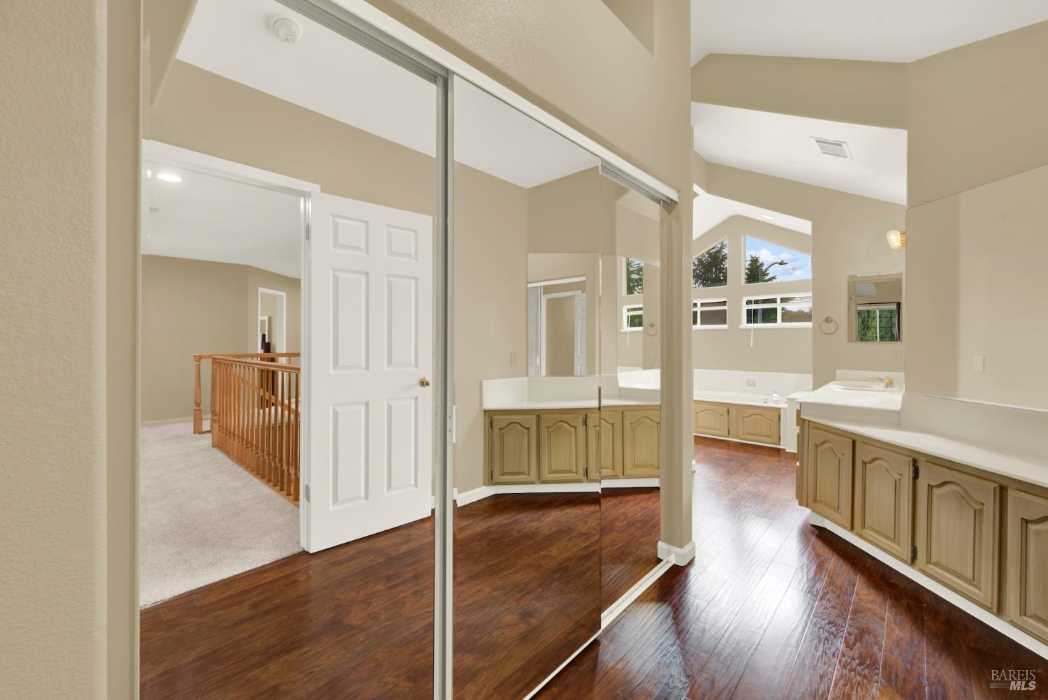 Dixon, California, 95620, United States, 5 Bedrooms Bedrooms, ,3 BathroomsBathrooms,Residential,For Sale,1992877