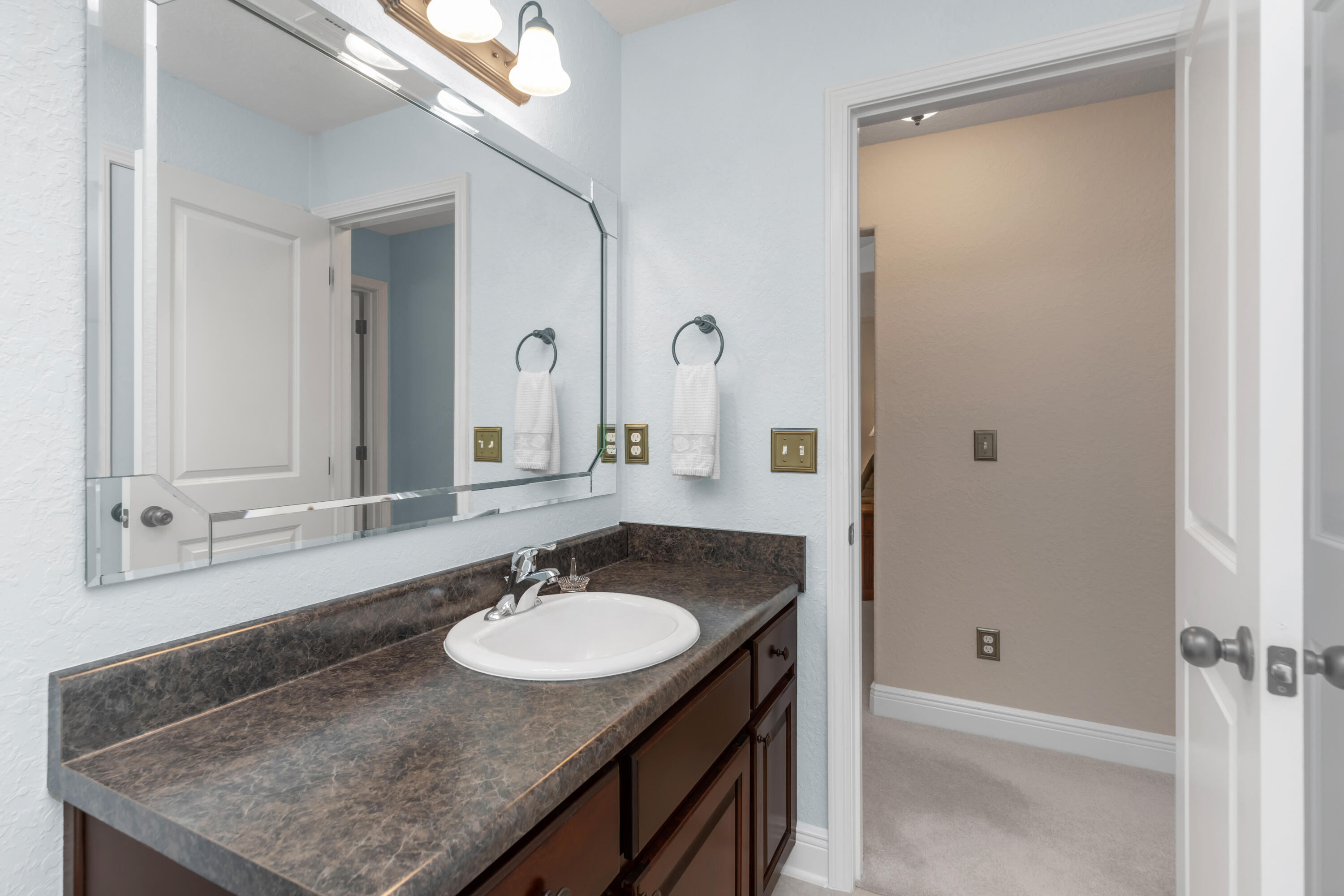 Crestview, Florida, 32536, United States, 4 Bedrooms Bedrooms, ,3 BathroomsBathrooms,Residential,For Sale,1827914