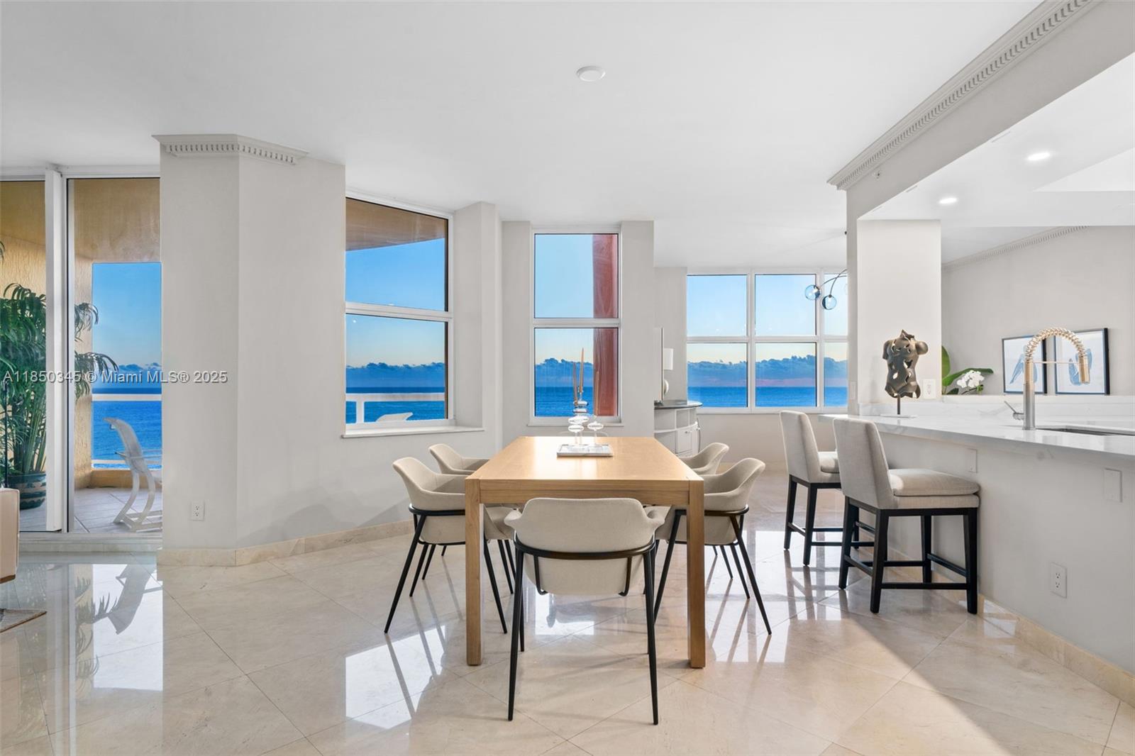 Fort Lauderdale, Florida, 33305, United States, 2 Bedrooms Bedrooms, ,3 BathroomsBathrooms,Residential,For Sale,1907787
