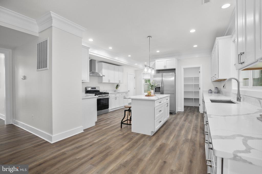 Fredericksburg, Virginia, 22408, United States, 4 Bedrooms Bedrooms, ,4 BathroomsBathrooms,Residential,For Sale,1737760