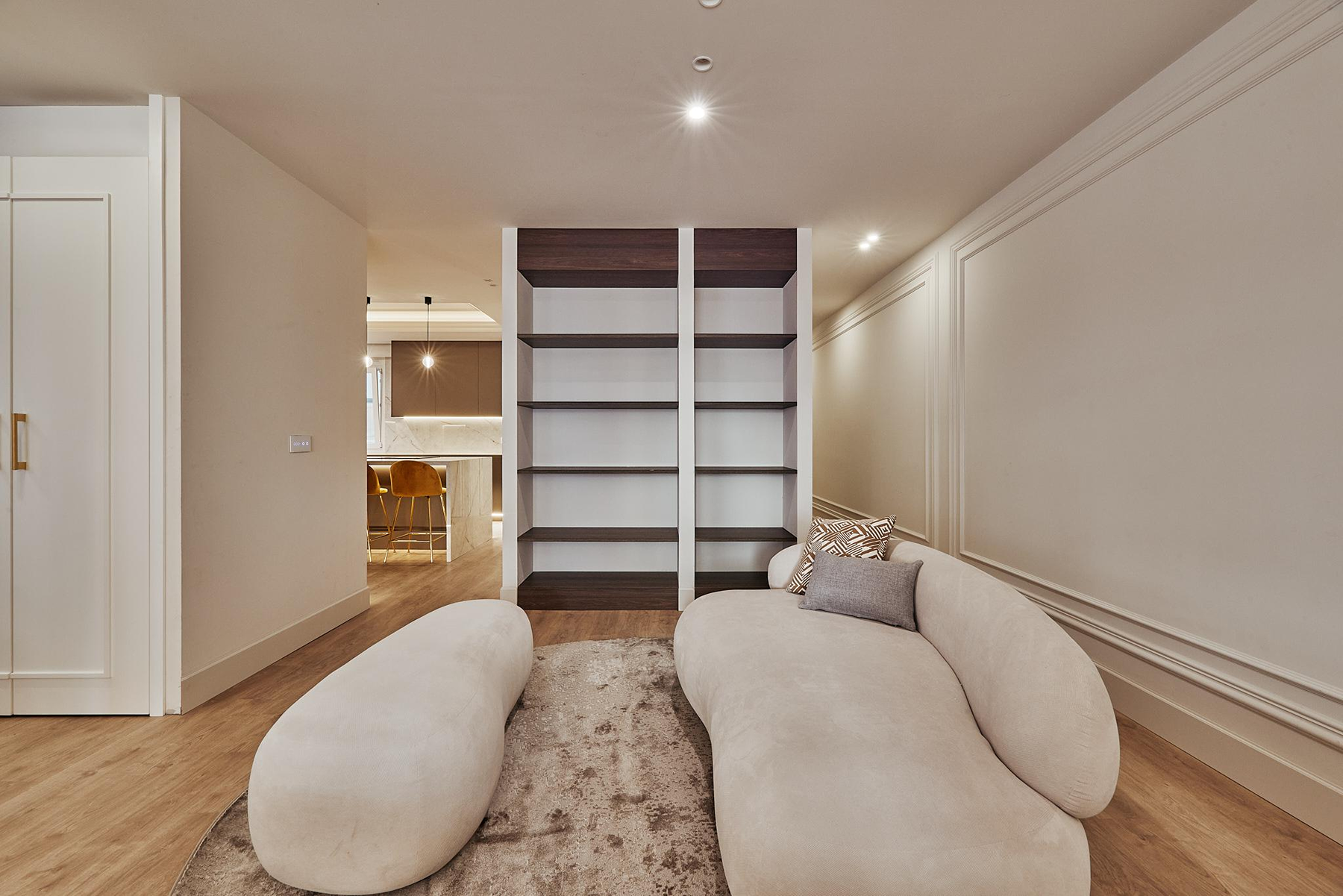  Elegant Renovated 5 Bedroom Apartment in Chamberí, Madrid - 物件實景