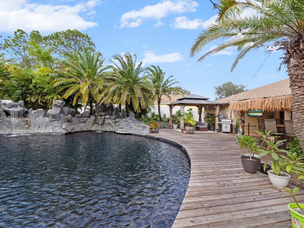 Weeki Wachee, Florida, 34613, United States, 3 Bedrooms Bedrooms, ,2 BathroomsBathrooms,Residential,For Sale,1982337