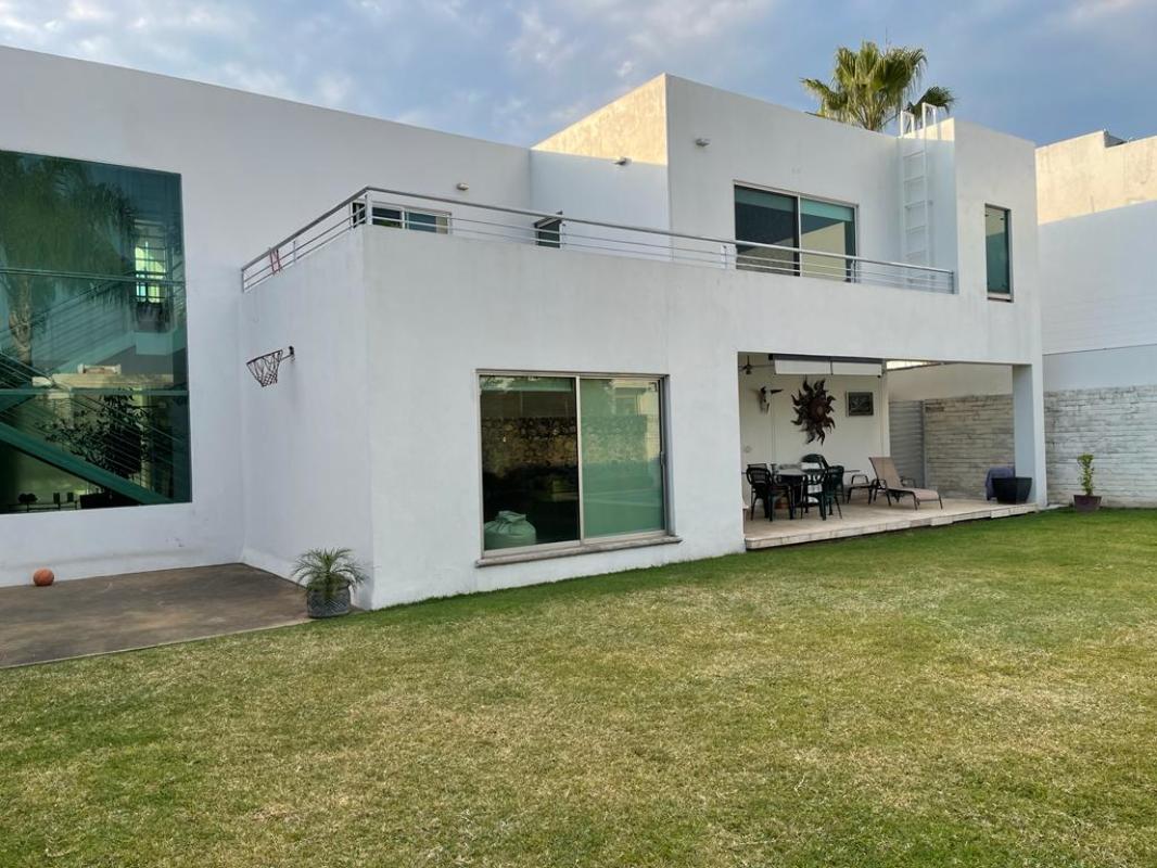 Zacatecas, Cuernavaca, Morelos, 62290, Mexico, 3 Bedrooms Bedrooms, ,4 BathroomsBathrooms,Residential,For Sale,Zacatecas,1617384