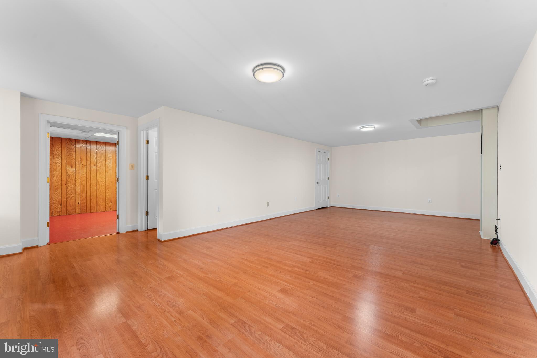 Reva, Virginia, 22735, United States, 4 Bedrooms Bedrooms, ,4 BathroomsBathrooms,Residential,For Sale,1983149