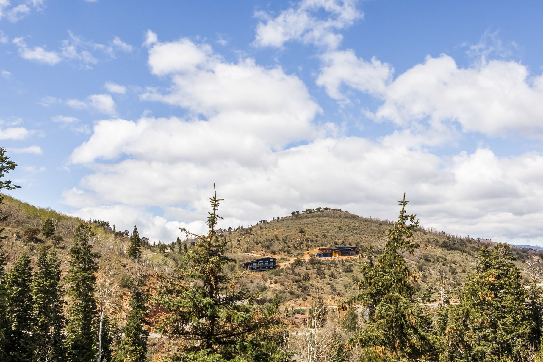  Nature-Inspired Living in the Heart of Park City