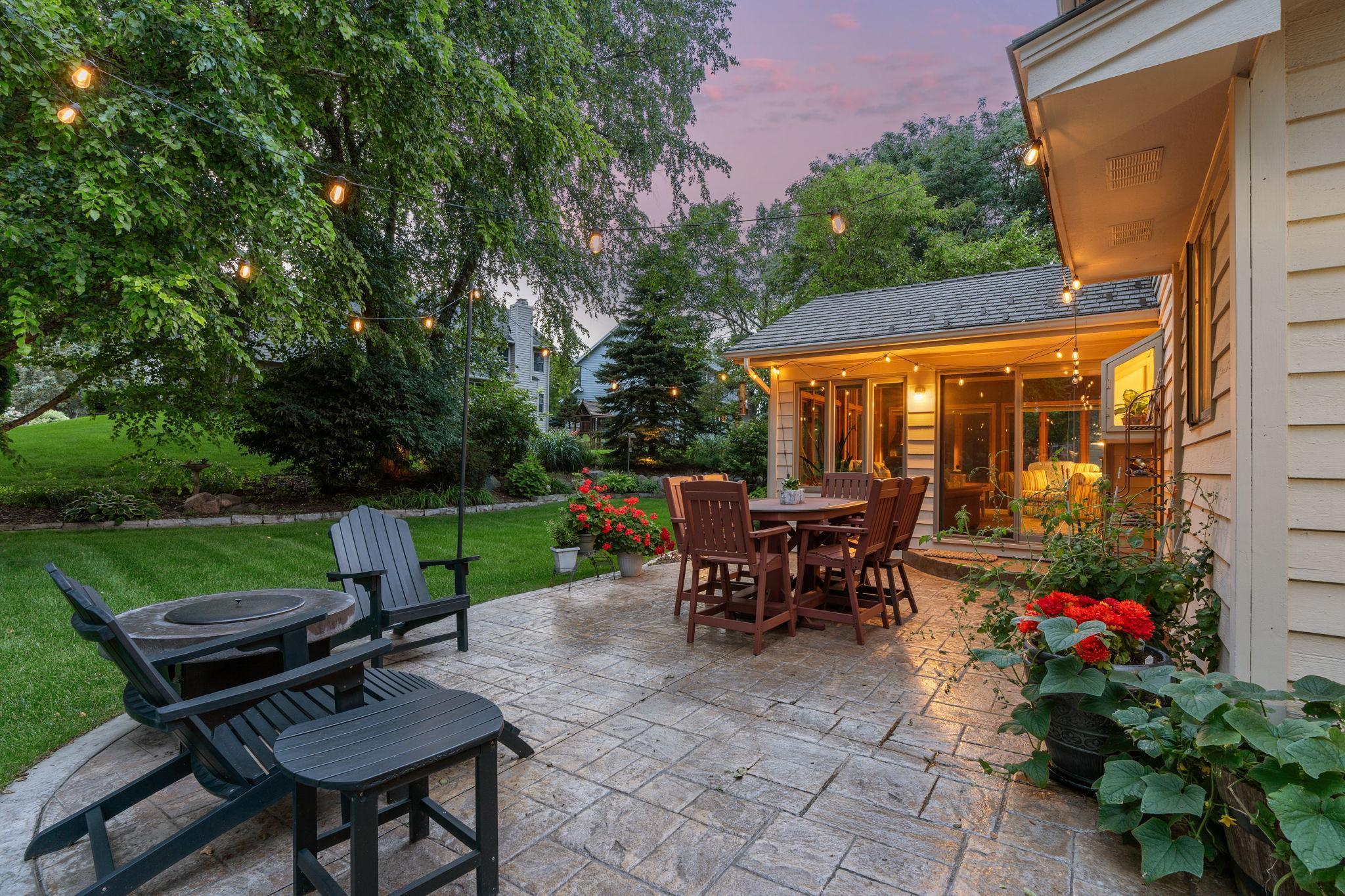 Eagan, Minnesota, 55123, United States, 4 Bedrooms Bedrooms, ,3 BathroomsBathrooms,Residential,For Sale,1905951