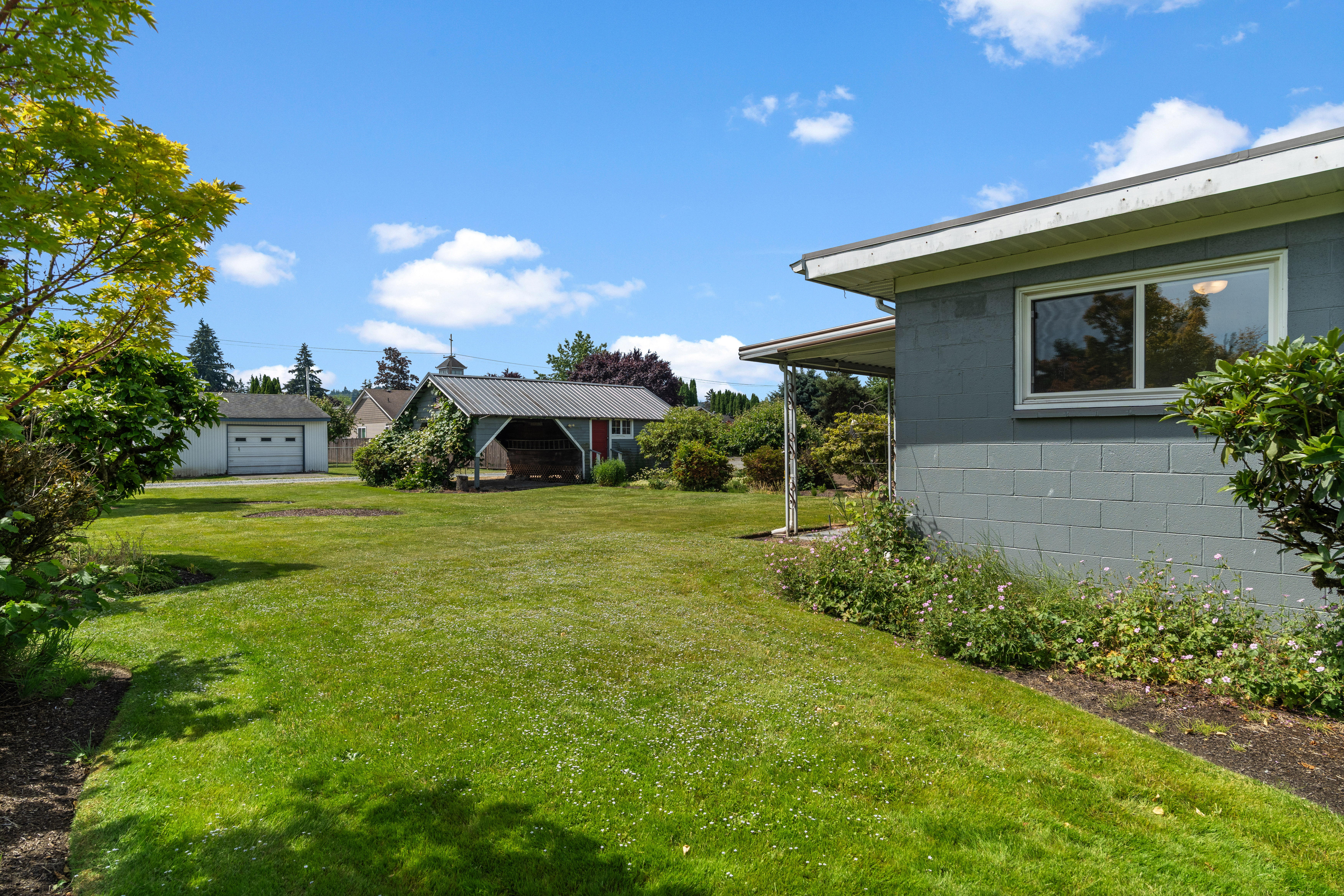  926 6th Ave SW - 物件實景