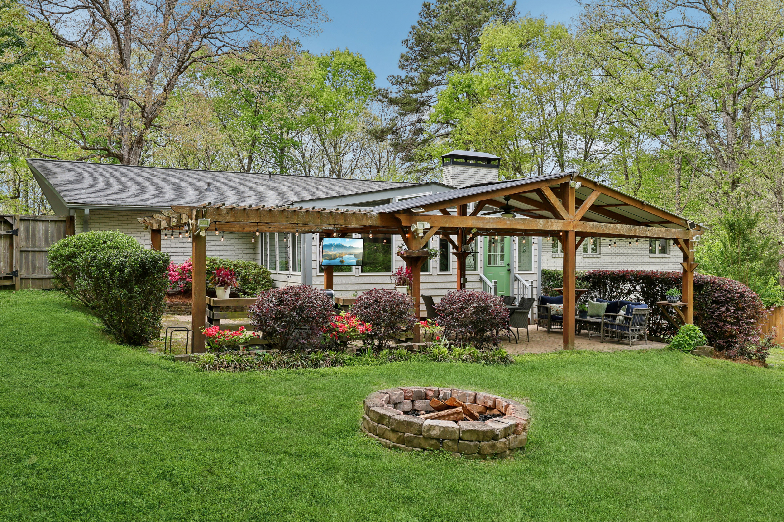  Beautifully Renovated Brick Ranch in a Prime Smyrna Location - 物件實景