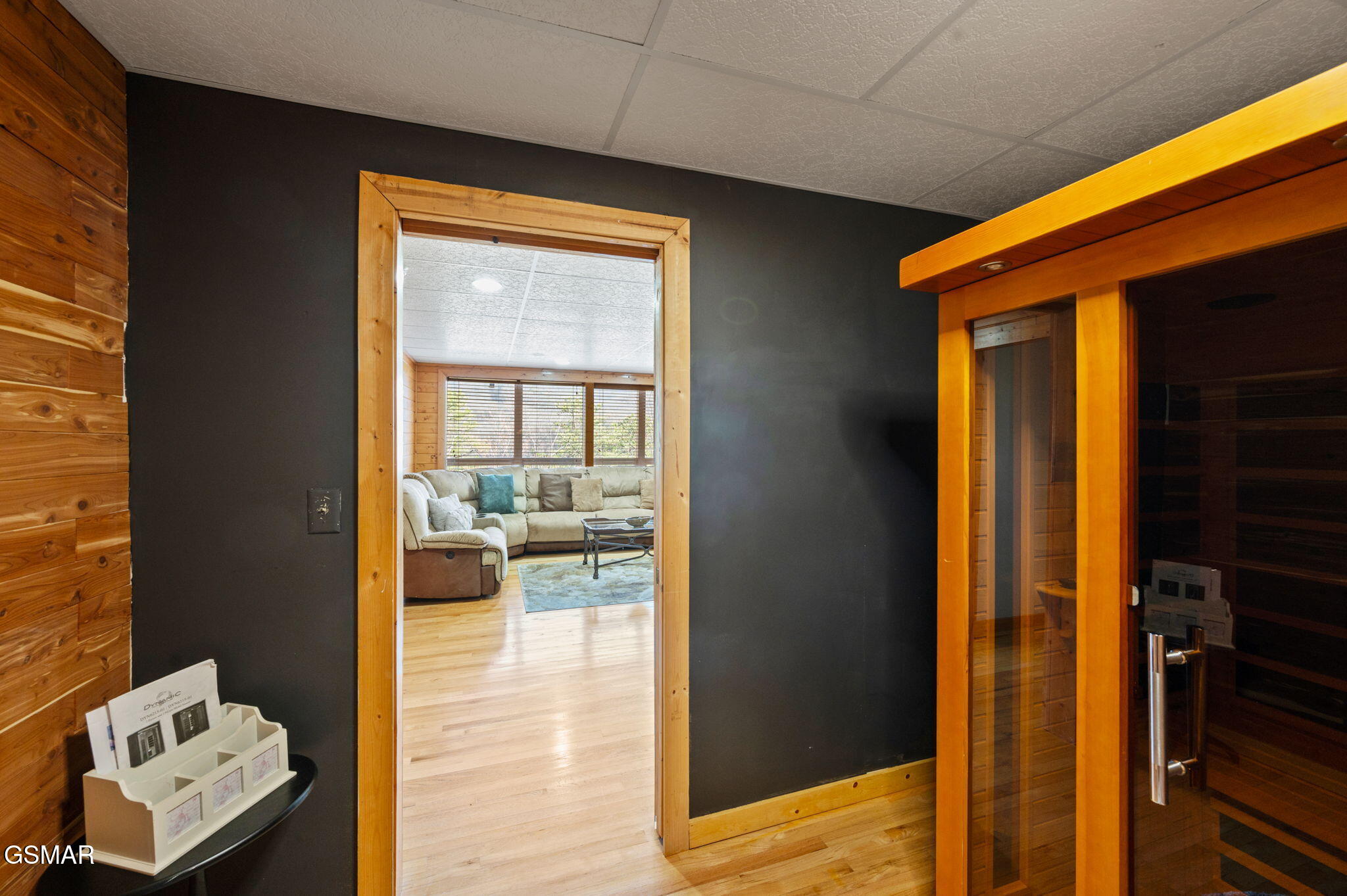 Gatlinburg, Tennessee, 37738, United States, 3 Bedrooms Bedrooms, ,3 BathroomsBathrooms,Residential,For Sale,1977733