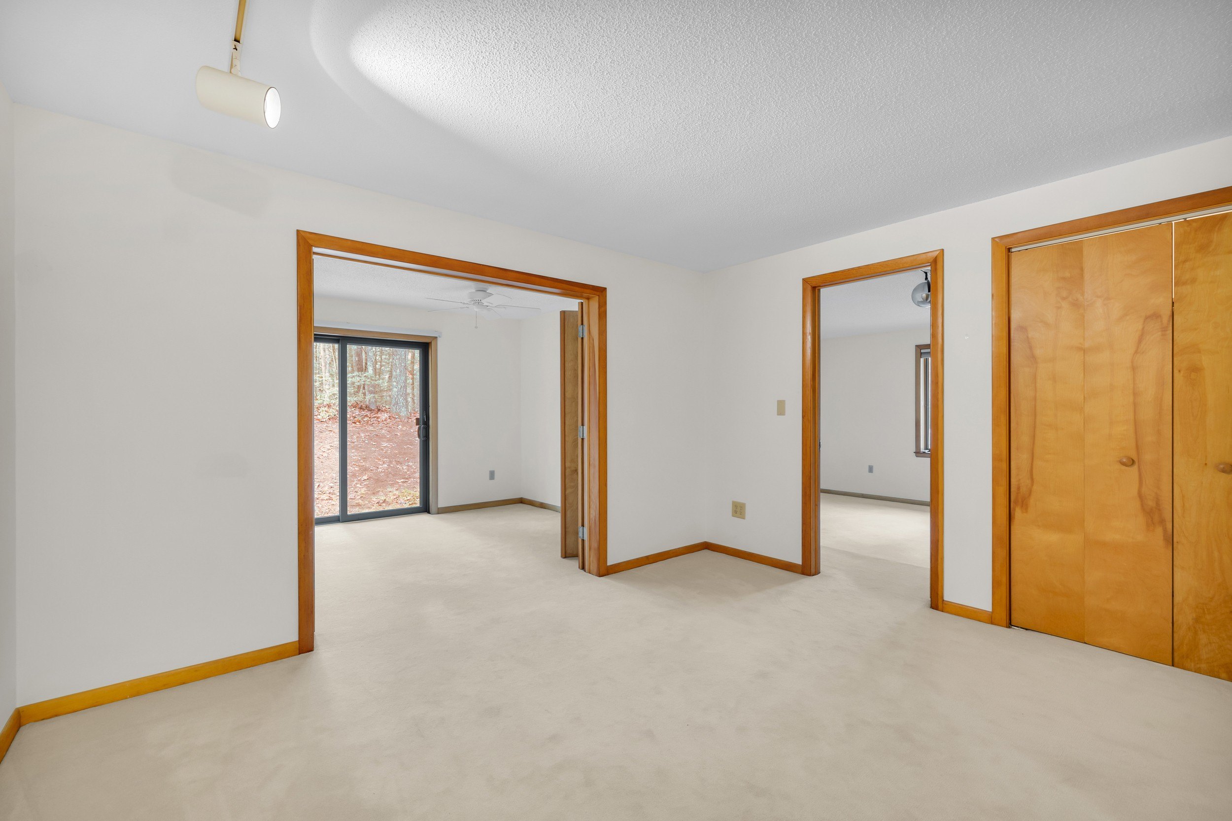 Granby, Connecticut, 06060, United States, 3 Bedrooms Bedrooms, ,3 BathroomsBathrooms,Residential,For Sale,1996436