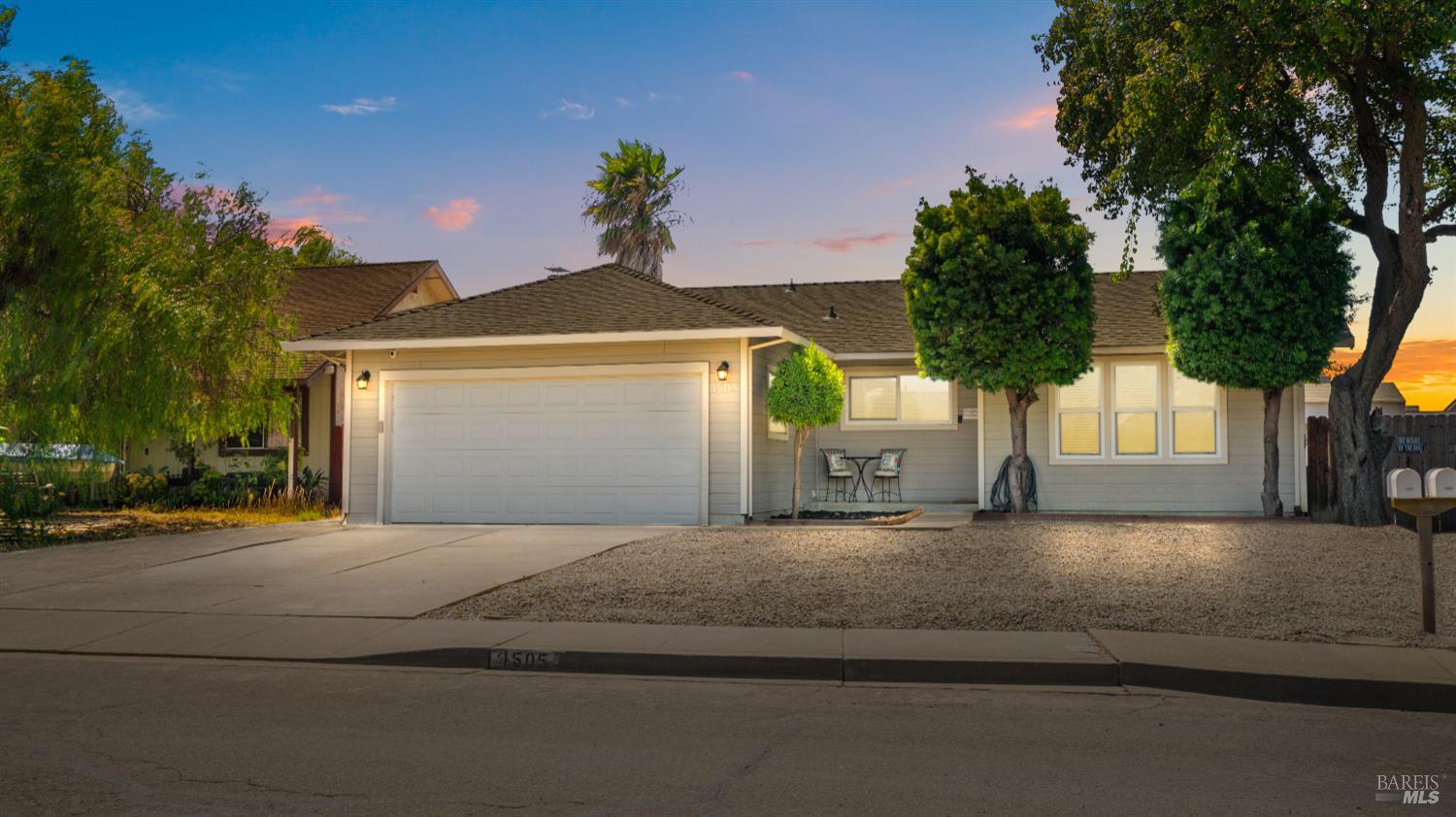 Suisun City, California, 94585, United States, 3 Bedrooms Bedrooms, ,2 BathroomsBathrooms,Residential,For Sale,1932599