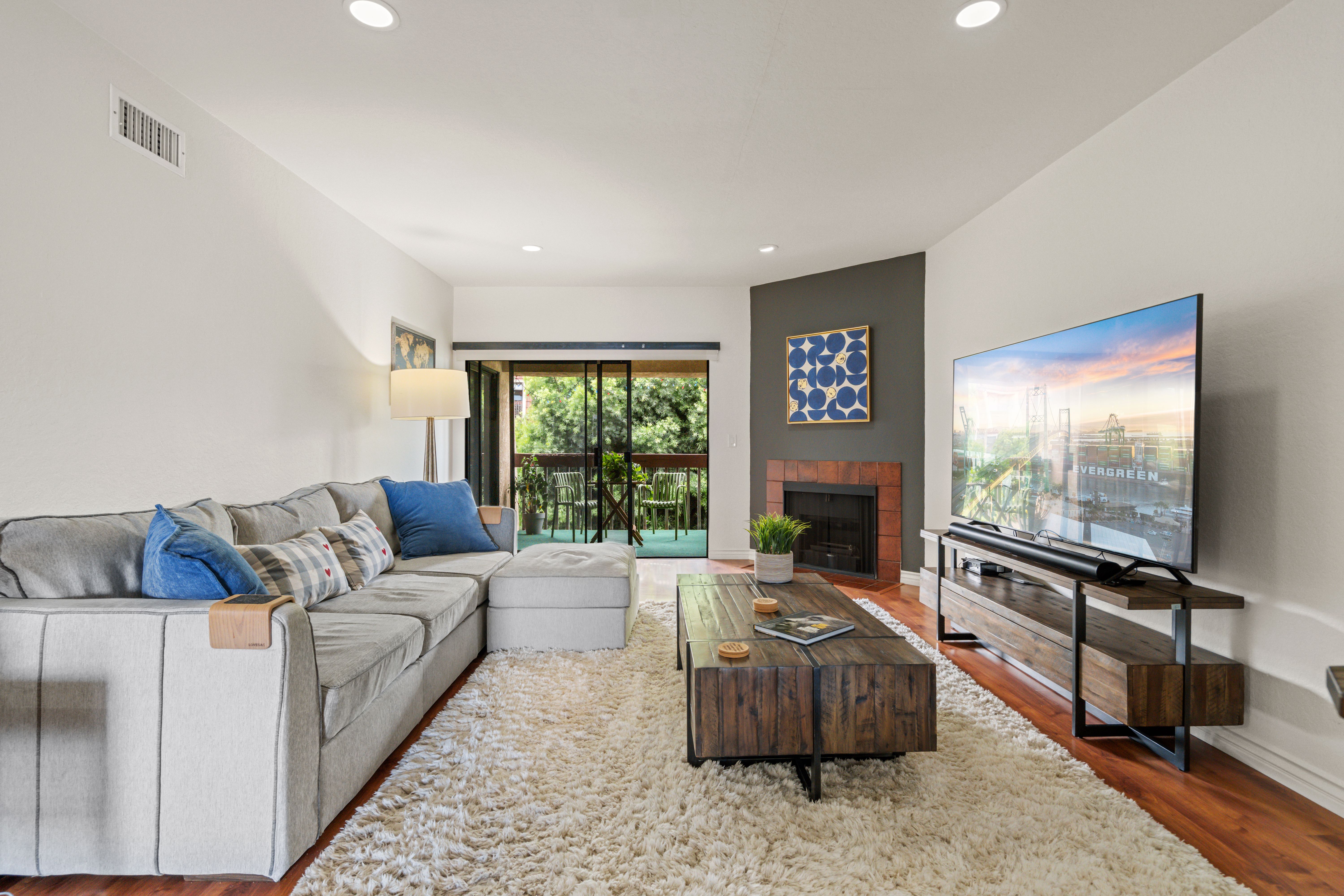  2001 E. 21st Street Unit 327, Signal Hill, CA 90755 - 物件實景