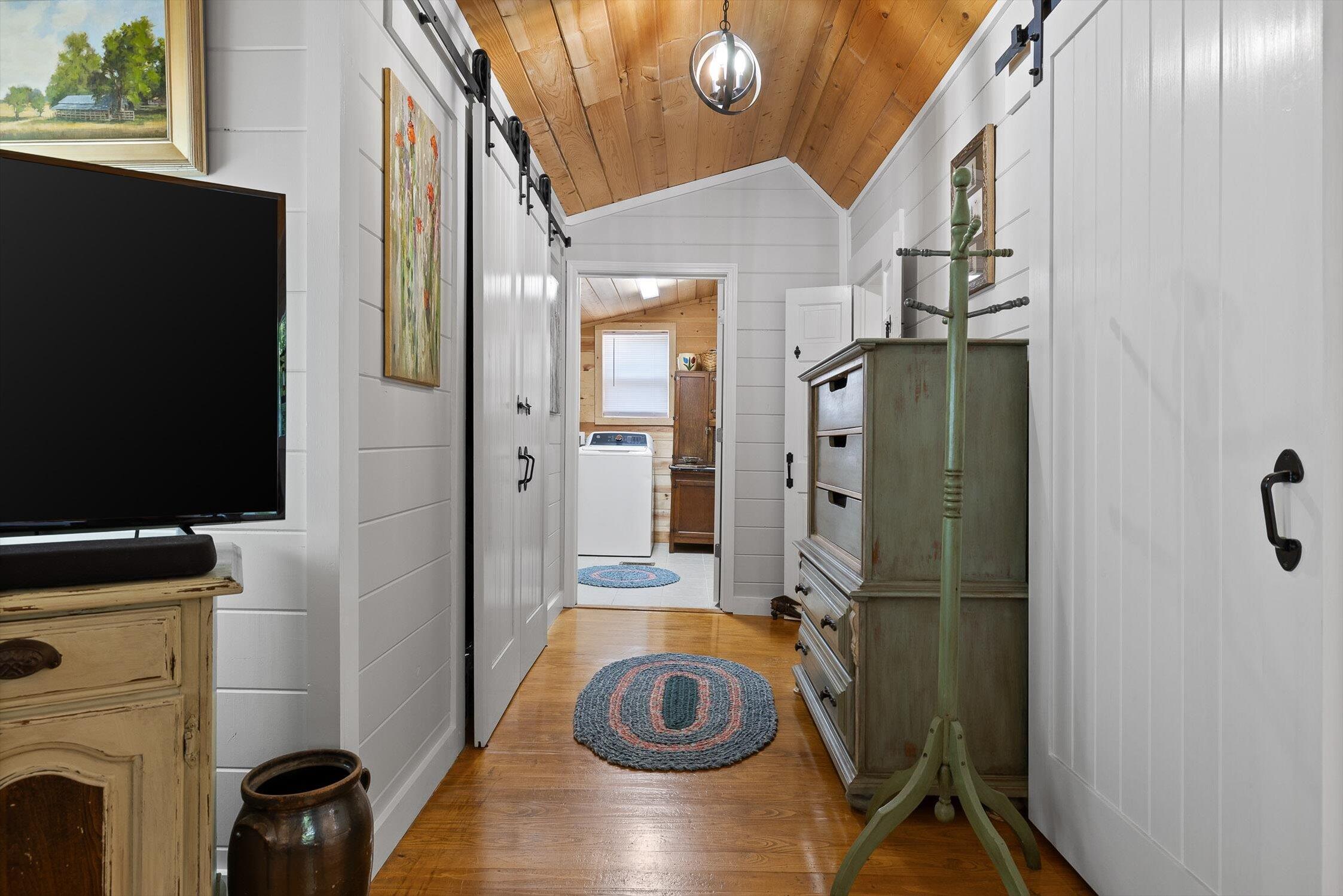 Mentone, Alabama, 35984, United States, 3 Bedrooms Bedrooms, ,2 BathroomsBathrooms,Residential,For Sale,1973723