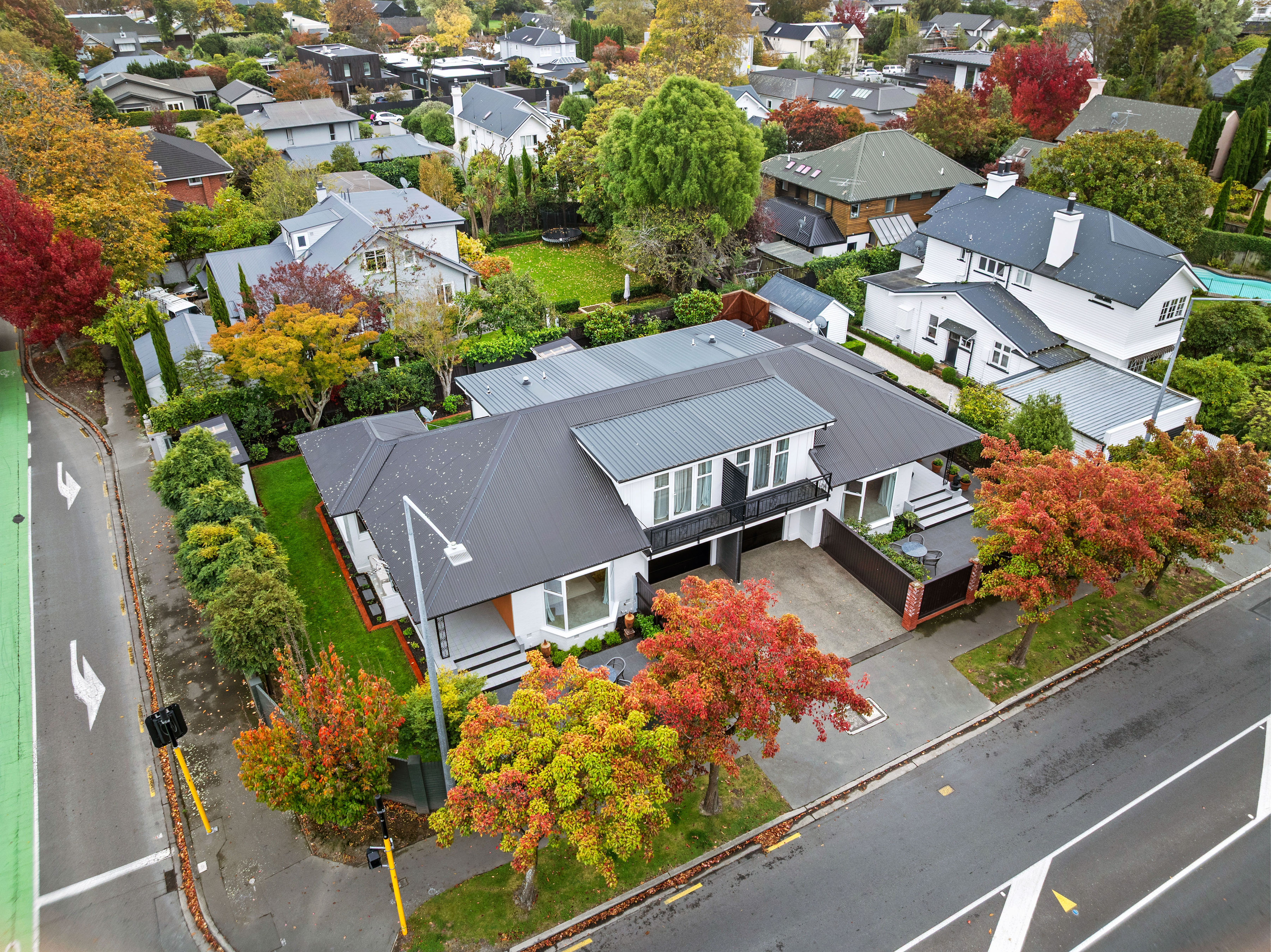  1970’s Architecture, Beautifully Reimagined - 物件實景