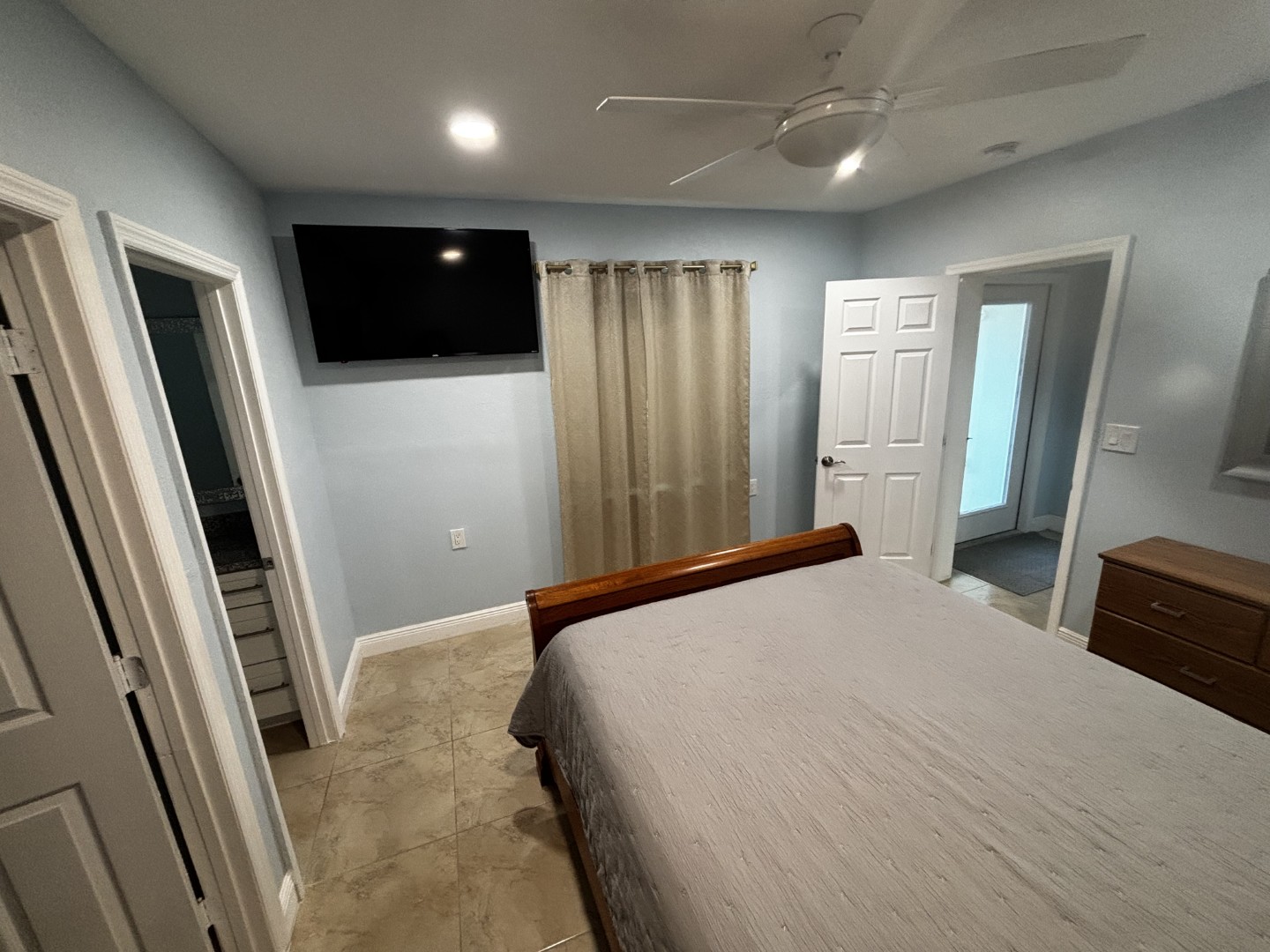 Indian Rocks Beach, Florida, 33785, United States, 4 Bedrooms Bedrooms, ,3 BathroomsBathrooms,Residential,For Sale,1989910