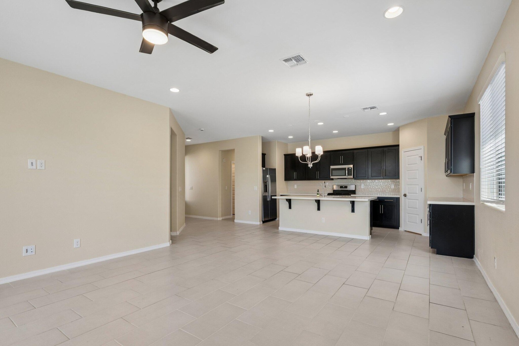  25572 N 142nd Lane  Surprise, AZ - 物件實景