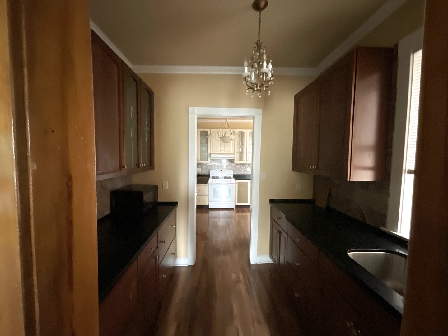 Chicago, Illinois, 60615, United States, 5 Bedrooms Bedrooms, ,3 BathroomsBathrooms,Residential,For Sale,1961563