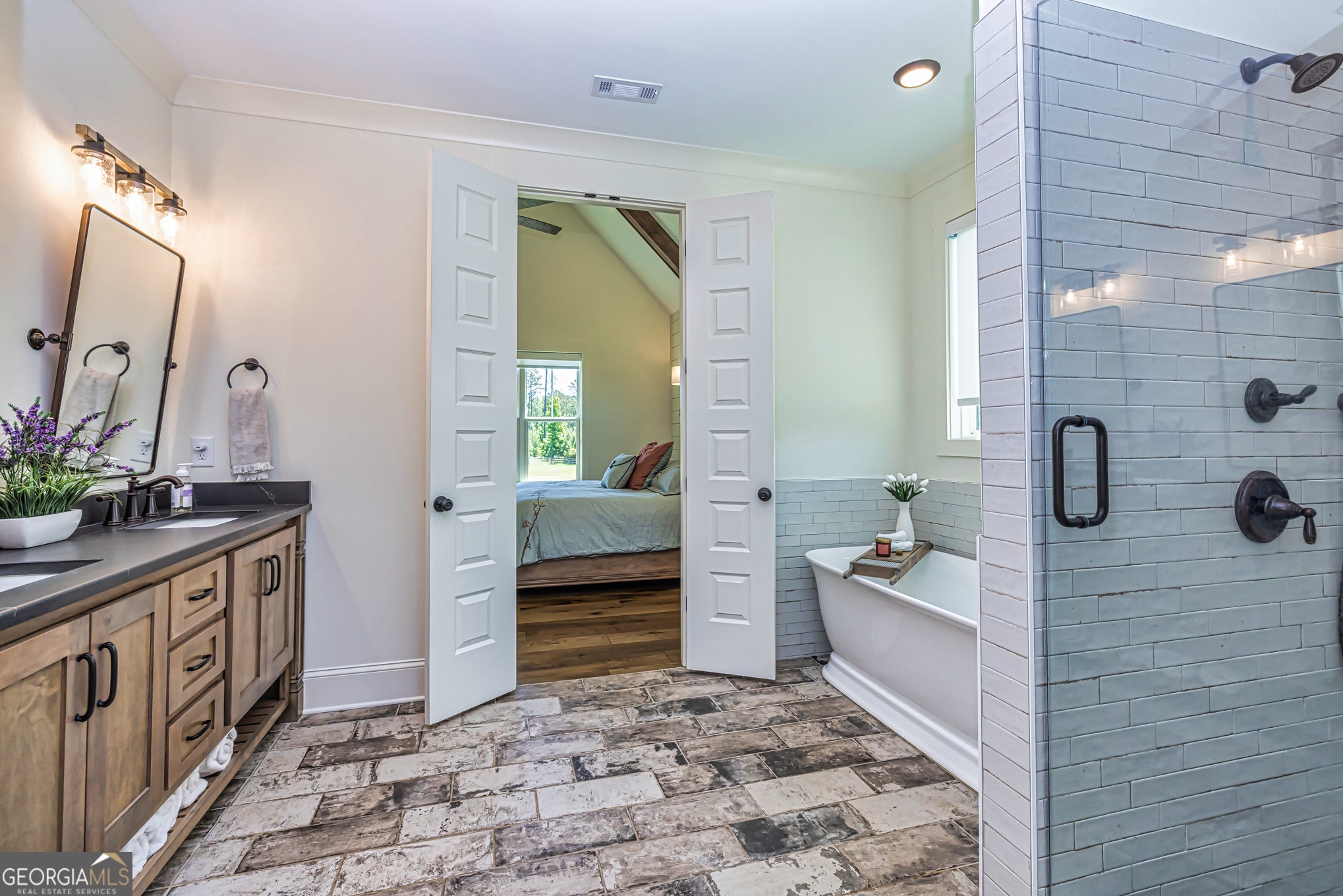 Senoia, Georgia, 30276, United States, 7 Bedrooms Bedrooms, ,7 BathroomsBathrooms,Residential,For Sale,1998552