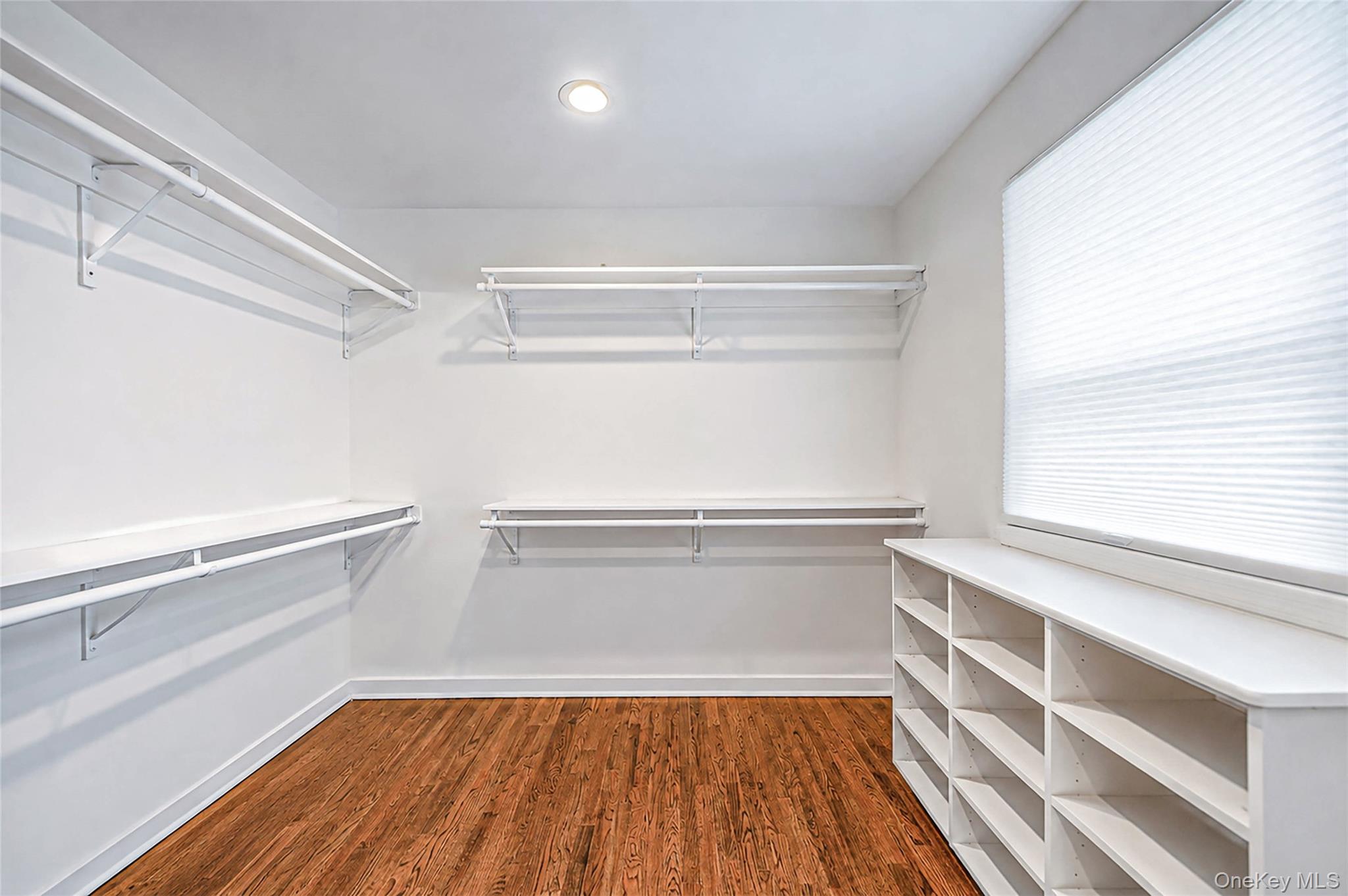  10 Williamsburg Drive, Northport, NY, 11768 - 物件實景