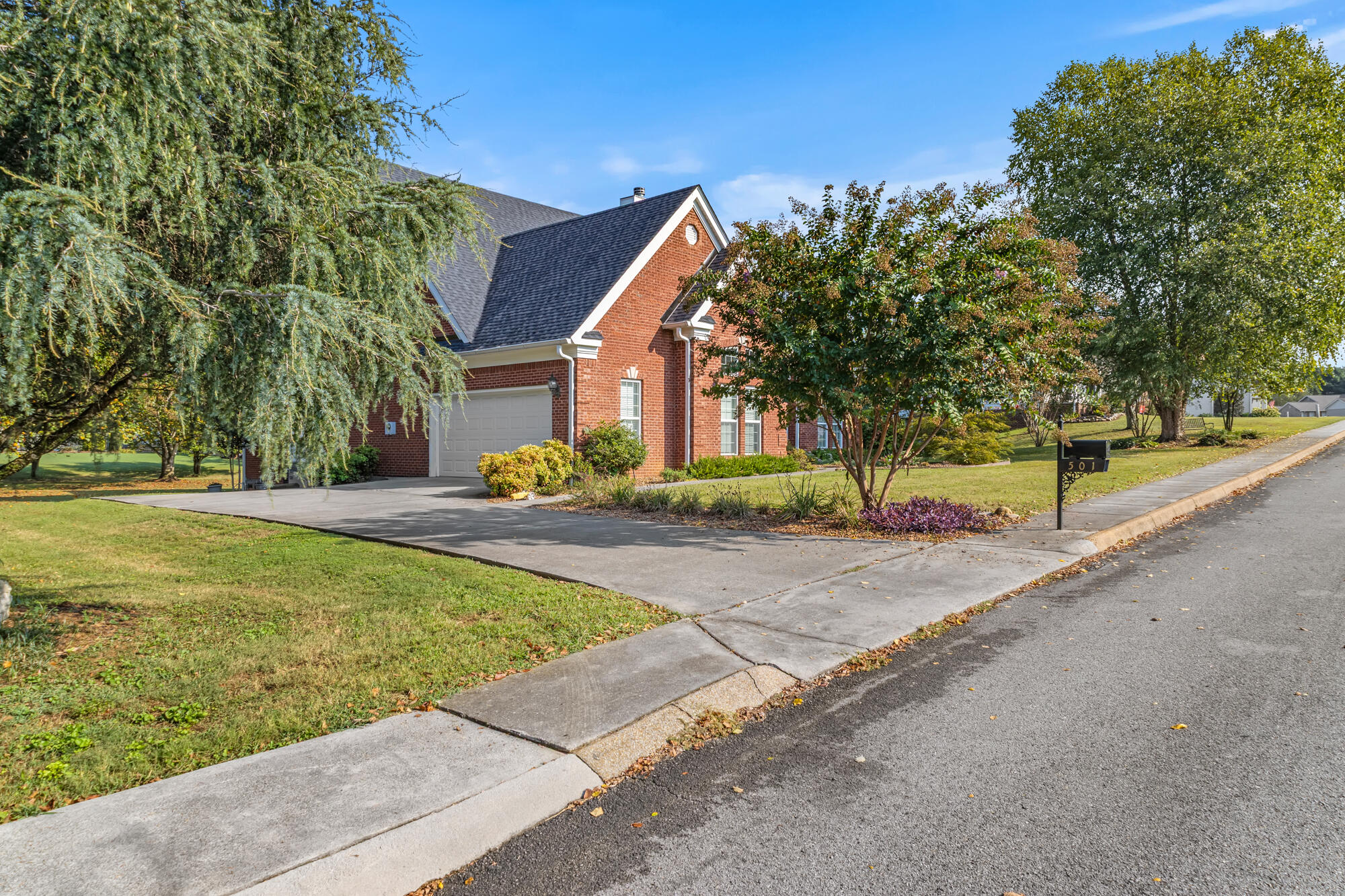 Athens, Tennessee, 37303, United States, 5 Bedrooms Bedrooms, ,3 BathroomsBathrooms,Residential,For Sale,1938417