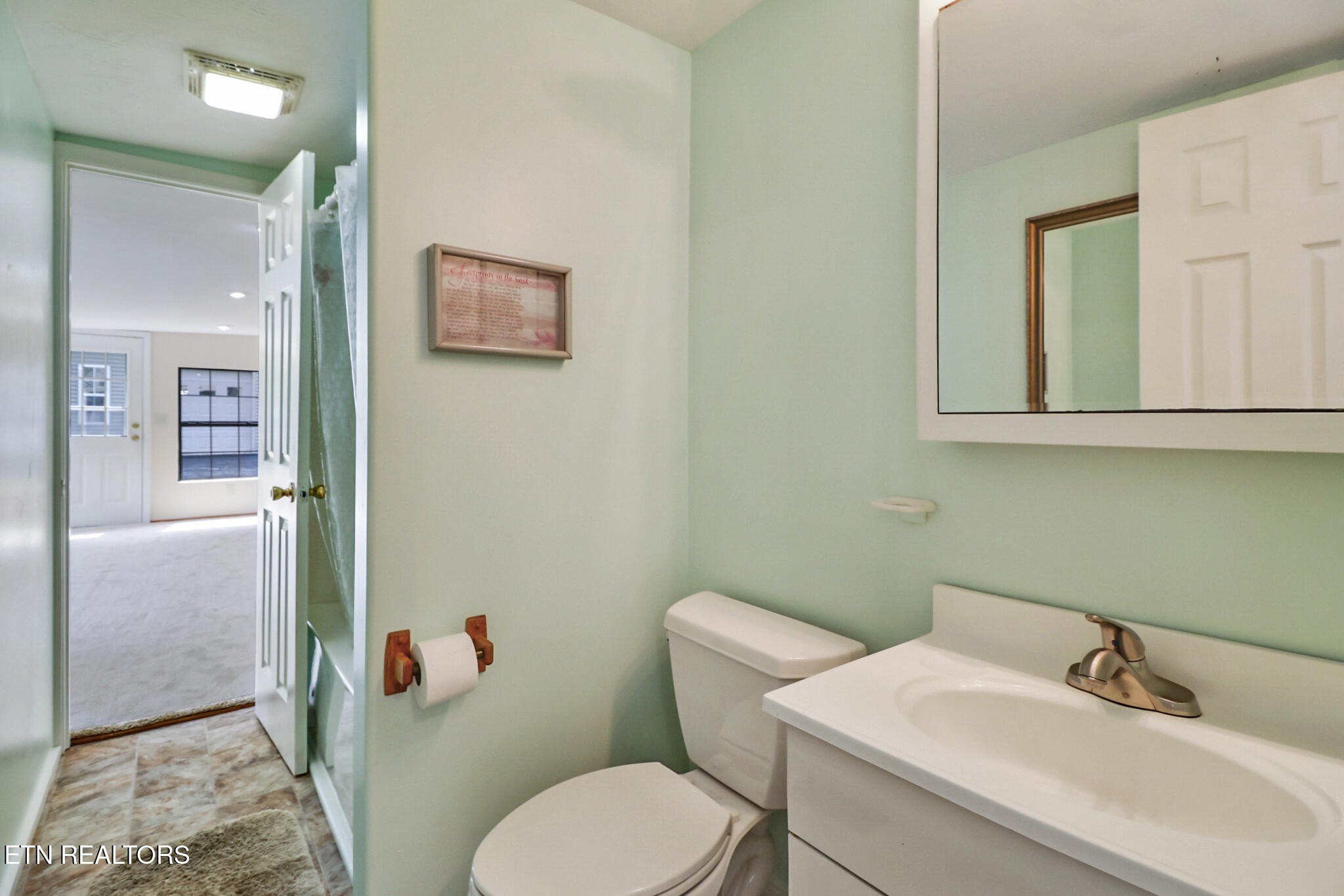 Crossville, Tennessee, 38571, United States, 3 Bedrooms Bedrooms, ,4 BathroomsBathrooms,Residential,For Sale,1979710