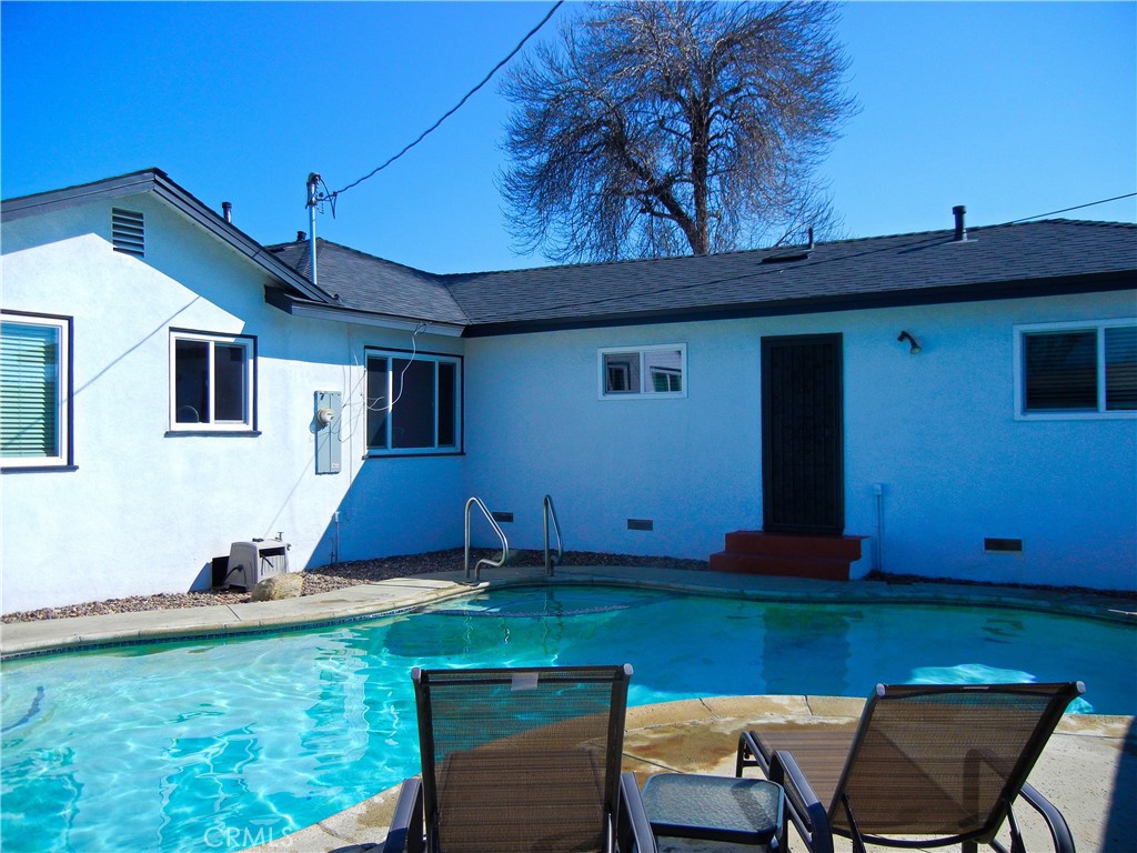 Ontario, California, 91762, United States, 4 Bedrooms Bedrooms, ,1 BathroomBathrooms,Residential,For Sale,1936943
