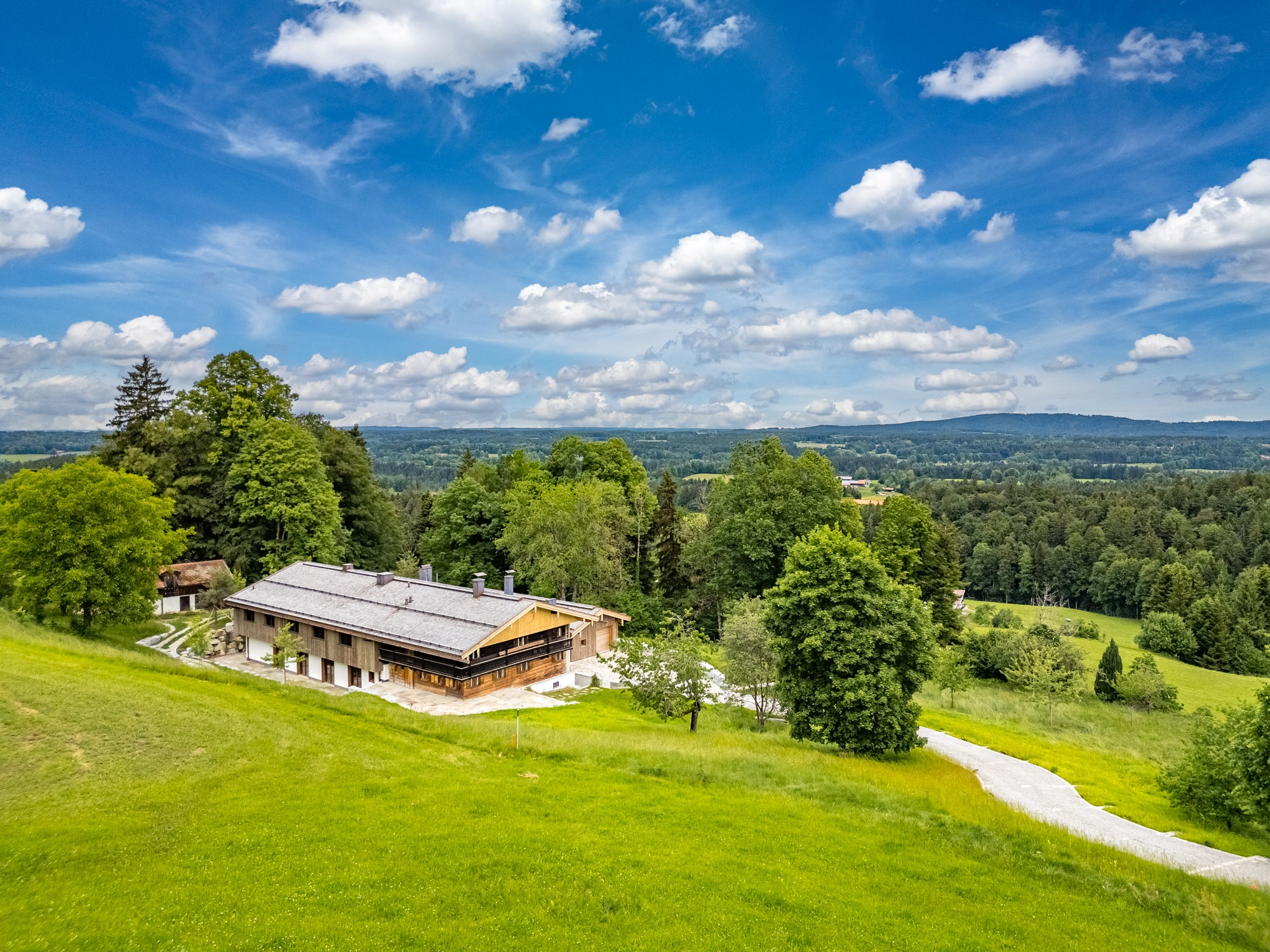  An estate for the senses - historic & modern - 物件實景