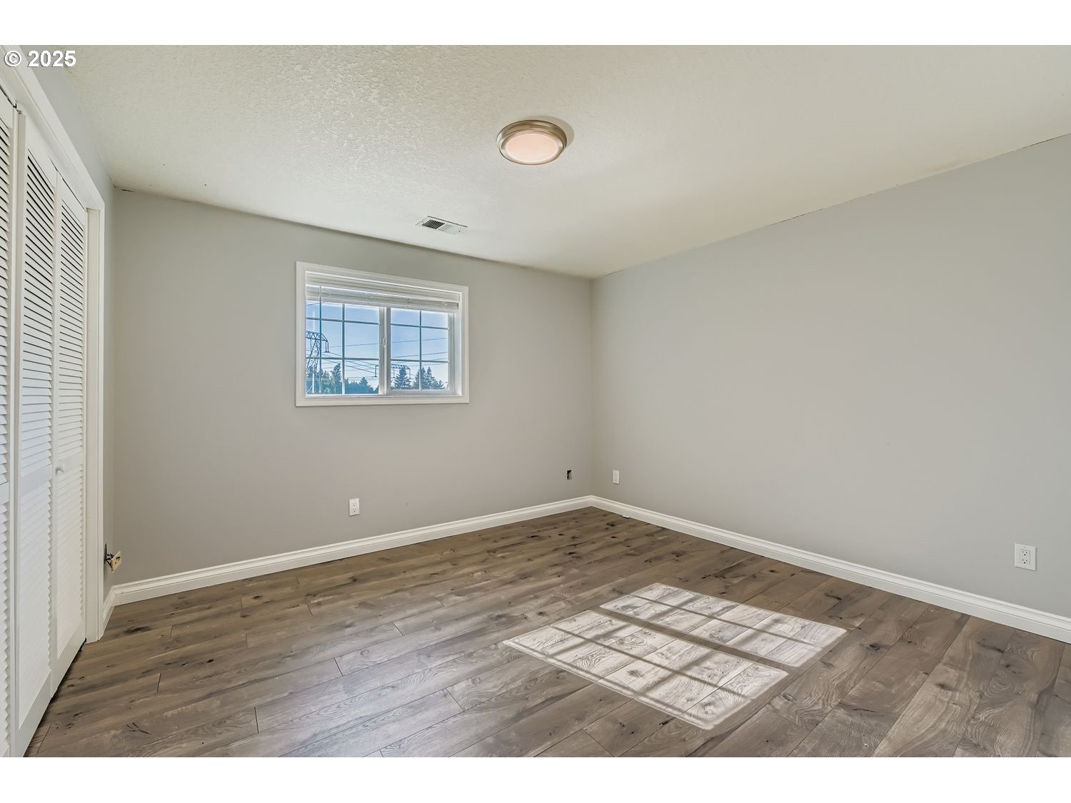 Oregoncity, Oregon, 97045, United States, 4 Bedrooms Bedrooms, ,3 BathroomsBathrooms,Residential,For Sale,1982057