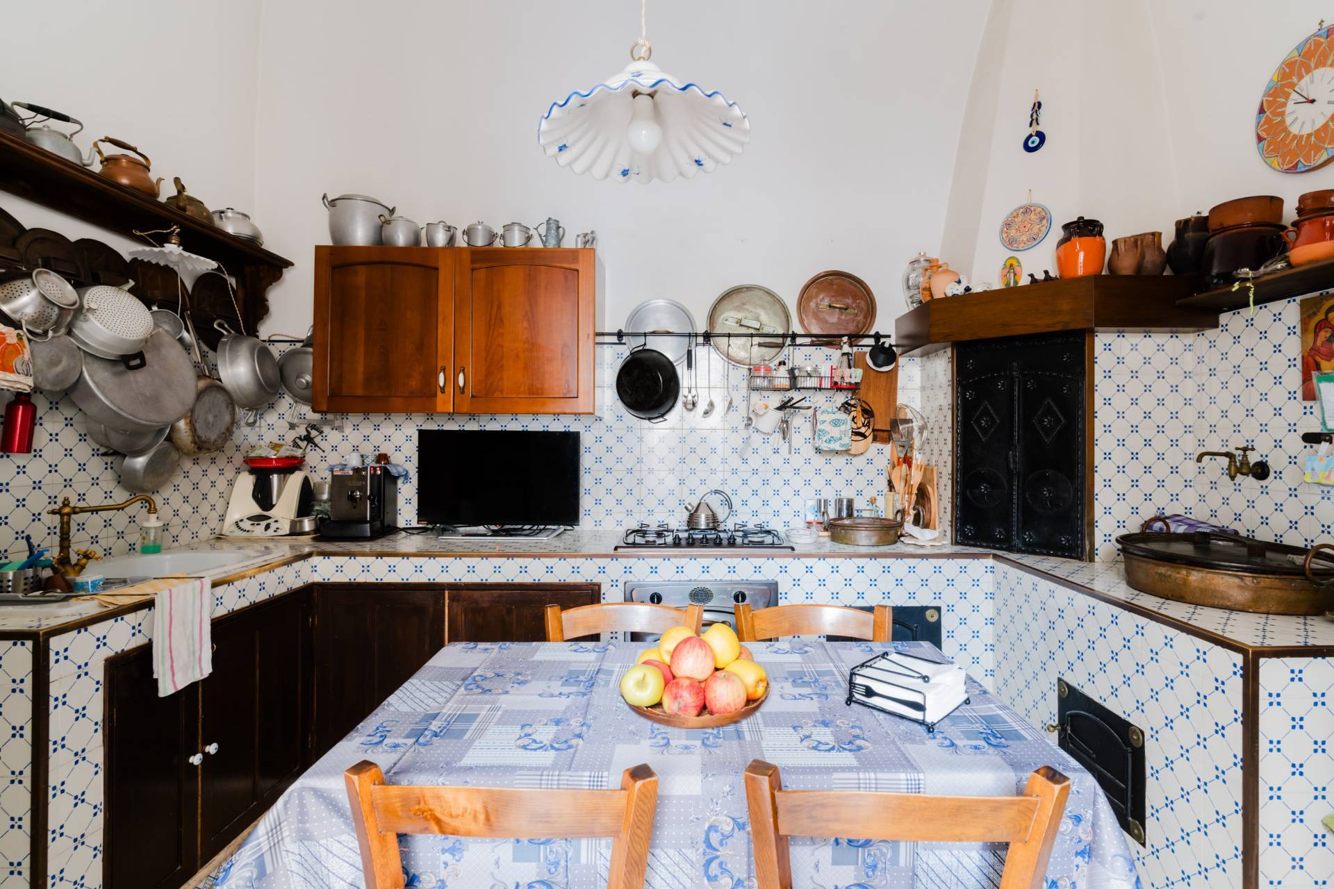 Mola di Bari, Bari, 70042, IT, 4 Bedrooms Bedrooms, ,5 BathroomsBathrooms,Residential,For Sale,1847182