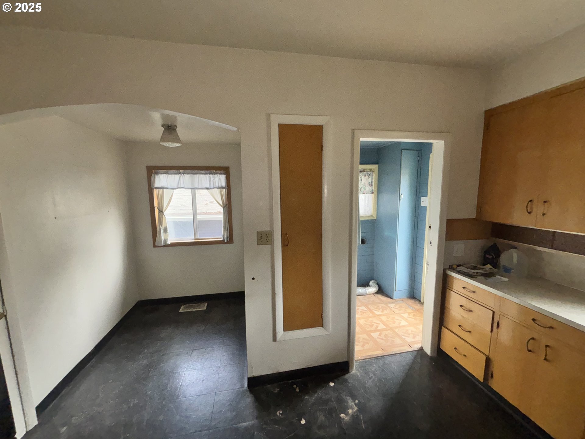 Gladstone, Oregon, 97027, United States, 3 Bedrooms Bedrooms, ,1 BathroomBathrooms,Residential,For Sale,1928462