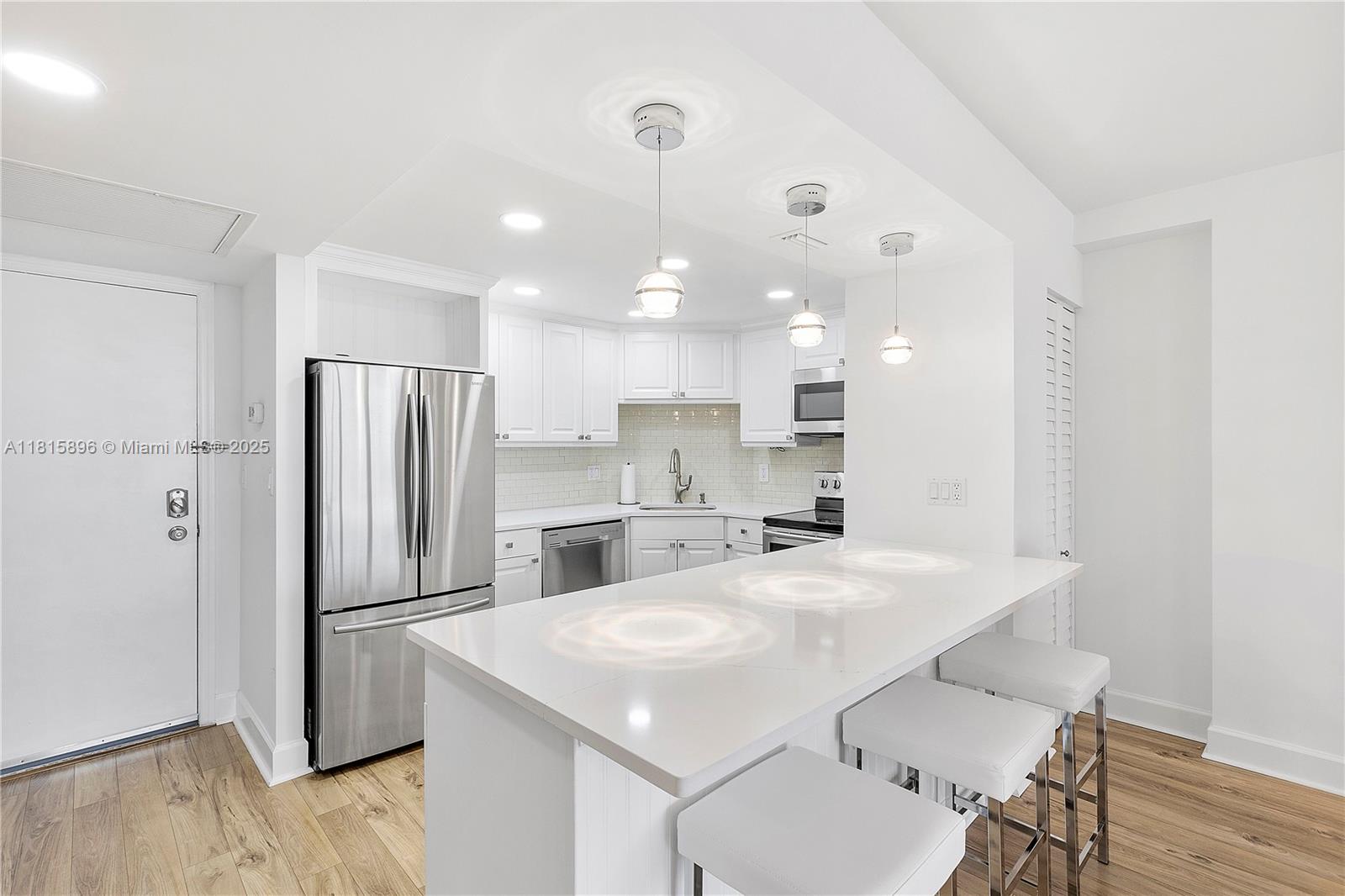 Naples, Florida, 34108, United States, 1 Bedroom Bedrooms, ,1 BathroomBathrooms,Residential,For Sale,1848890