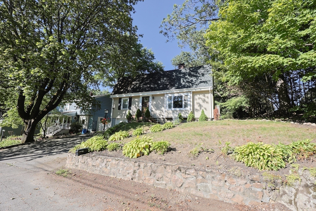 Stoneham, Massachusetts, 02180, United States, 4 Bedrooms Bedrooms, ,2 BathroomsBathrooms,Residential,For Sale,1940945