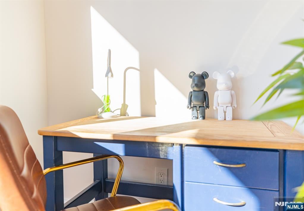 Ringwood, New Jersey, 07456, United States, 3 Bedrooms Bedrooms, ,3 BathroomsBathrooms,Residential,For Sale,1981754