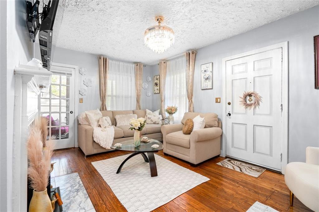 Atlanta, Georgia, 30317, United States, 4 Bedrooms Bedrooms, ,1 BathroomBathrooms,Residential,For Sale,1850311