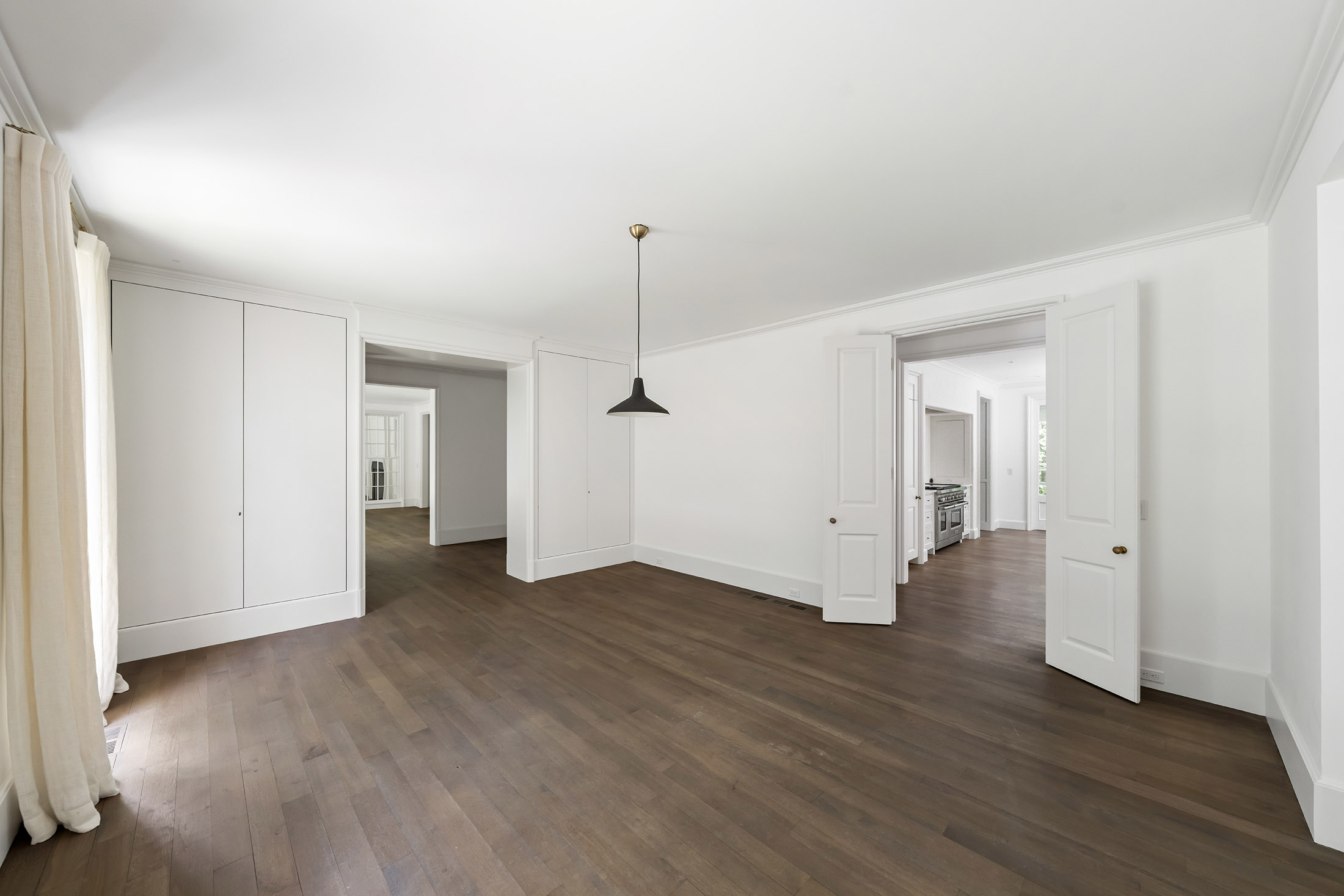  Timeless Architecture and Modern Livability Converge in Tuxedo Park Home - 物件實景