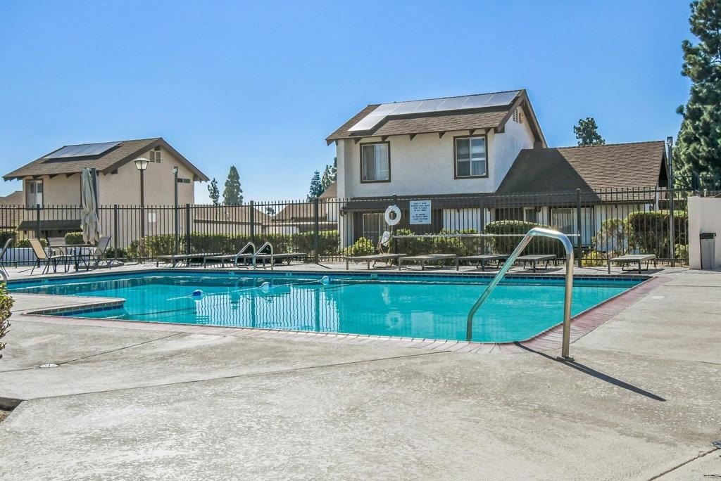 San Diego, California, 92139, United States, 3 Bedrooms Bedrooms, ,2 BathroomsBathrooms,Residential,For Sale,1991958