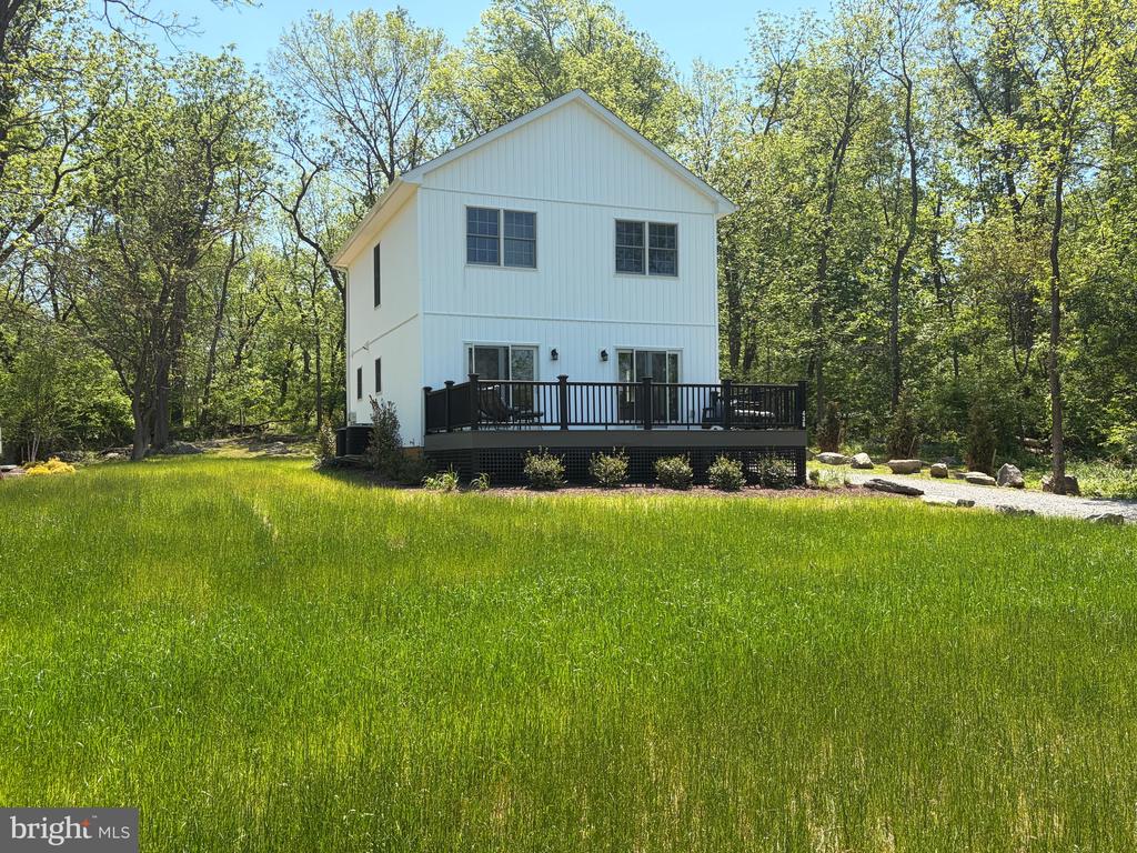Boyce, Virginia, 22620, United States, 3 Bedrooms Bedrooms, ,3 BathroomsBathrooms,Residential,For Sale,2032757