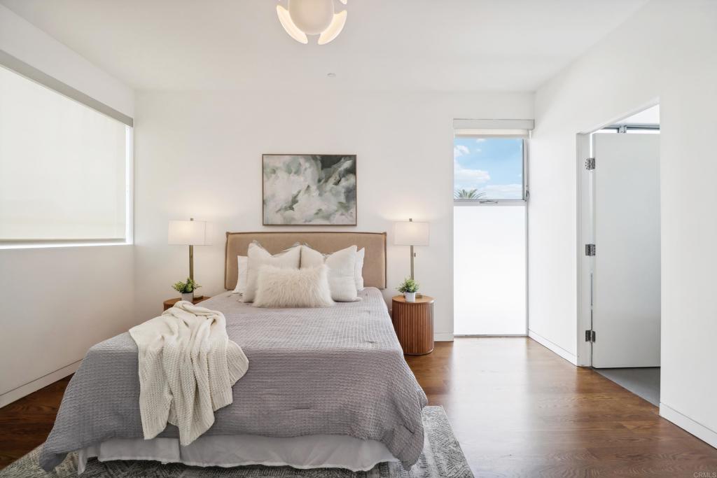 Venice, California, 90291, United States, 4 Bedrooms Bedrooms, ,4 BathroomsBathrooms,Residential,For Sale,2008201