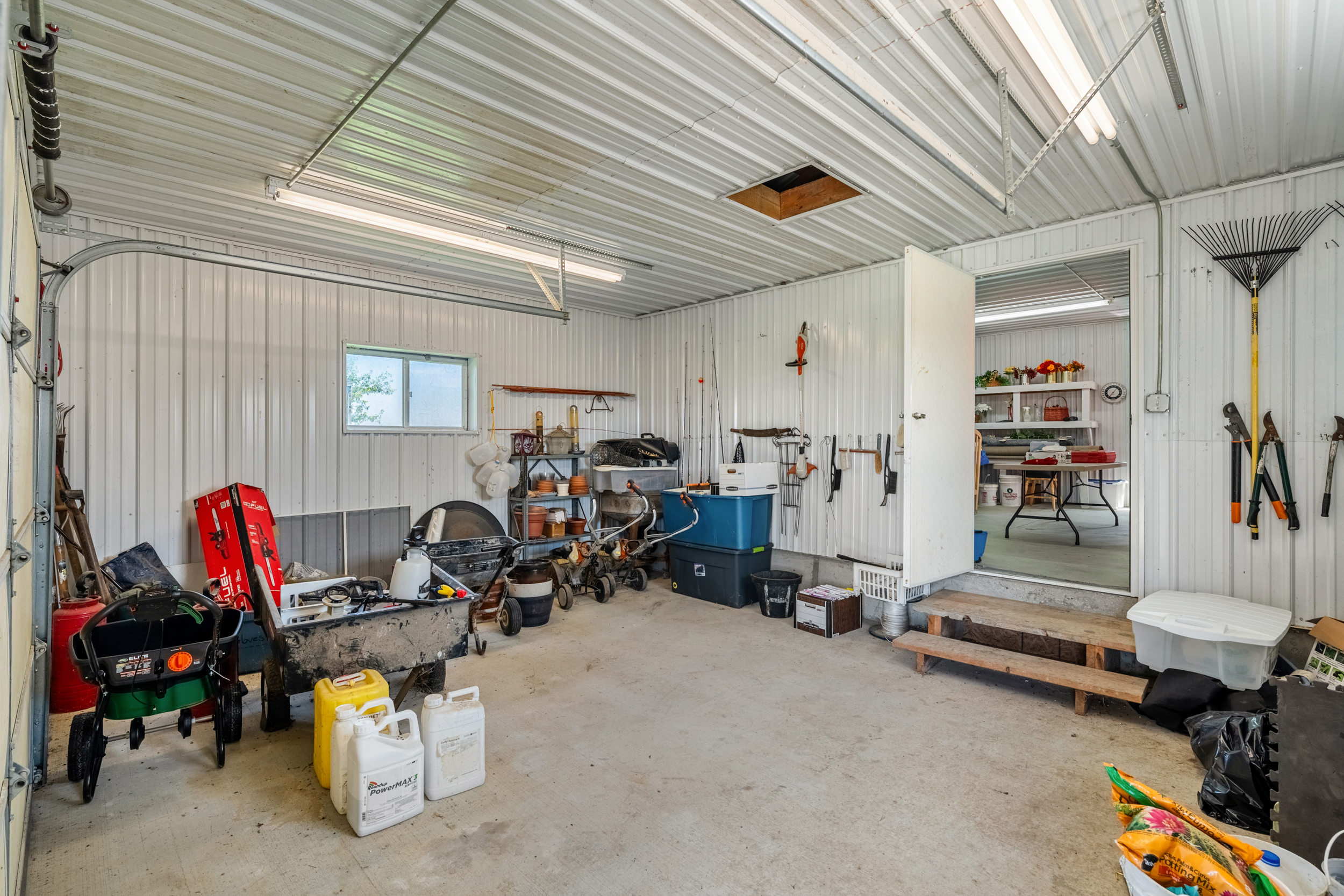 Centralia, Kansas, 66415, United States, 8 Bedrooms Bedrooms, ,4 BathroomsBathrooms,Residential,For Sale,1849924