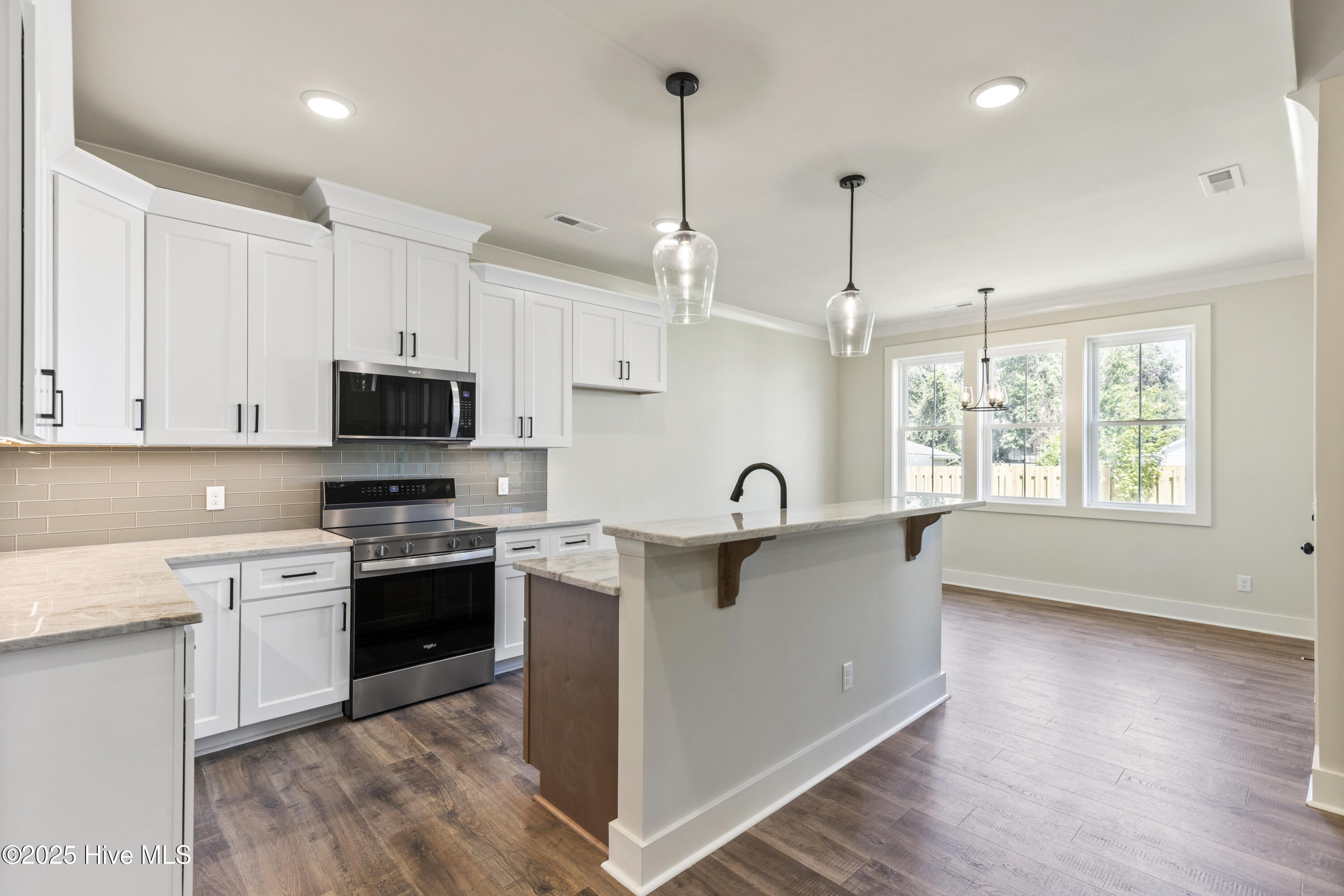 Carolina Beach, North Carolina, 28428, United States, 3 Bedrooms Bedrooms, ,2 BathroomsBathrooms,Residential,For Sale,1992087