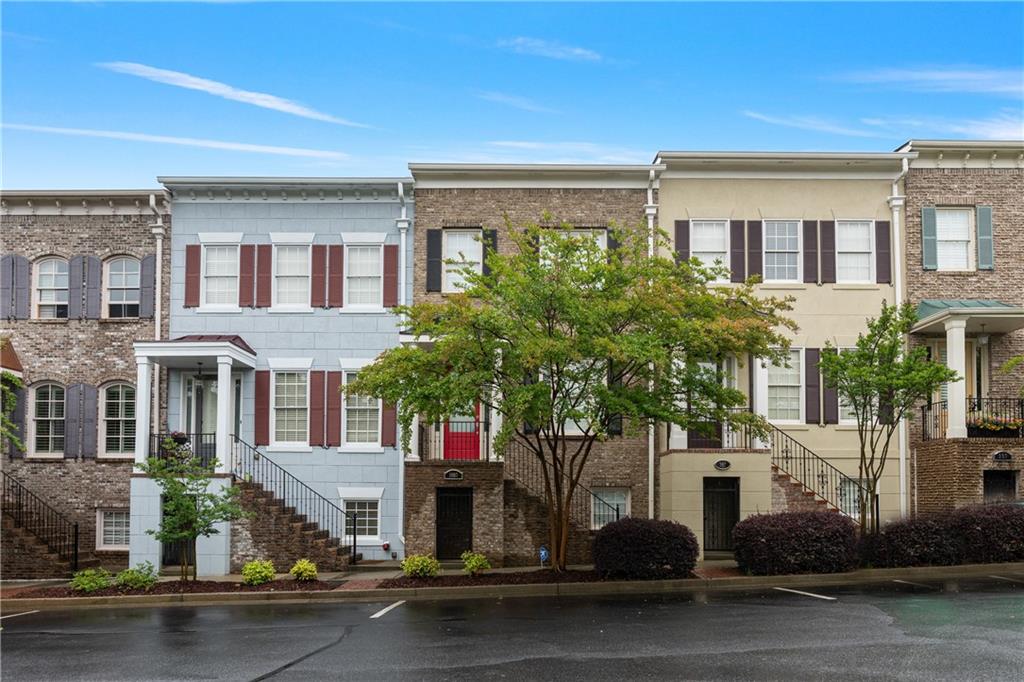 Sandy Springs, Georgia, 30328, United States, 2 Bedrooms Bedrooms, ,4 BathroomsBathrooms,Residential,For Sale,1923426