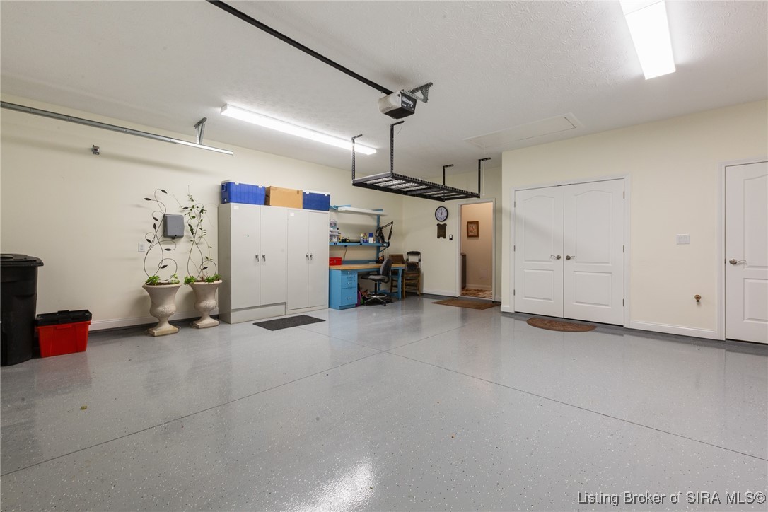 Jeffersonville, Indiana, 47130, United States, 3 Bedrooms Bedrooms, ,2 BathroomsBathrooms,Residential,For Sale,1752485